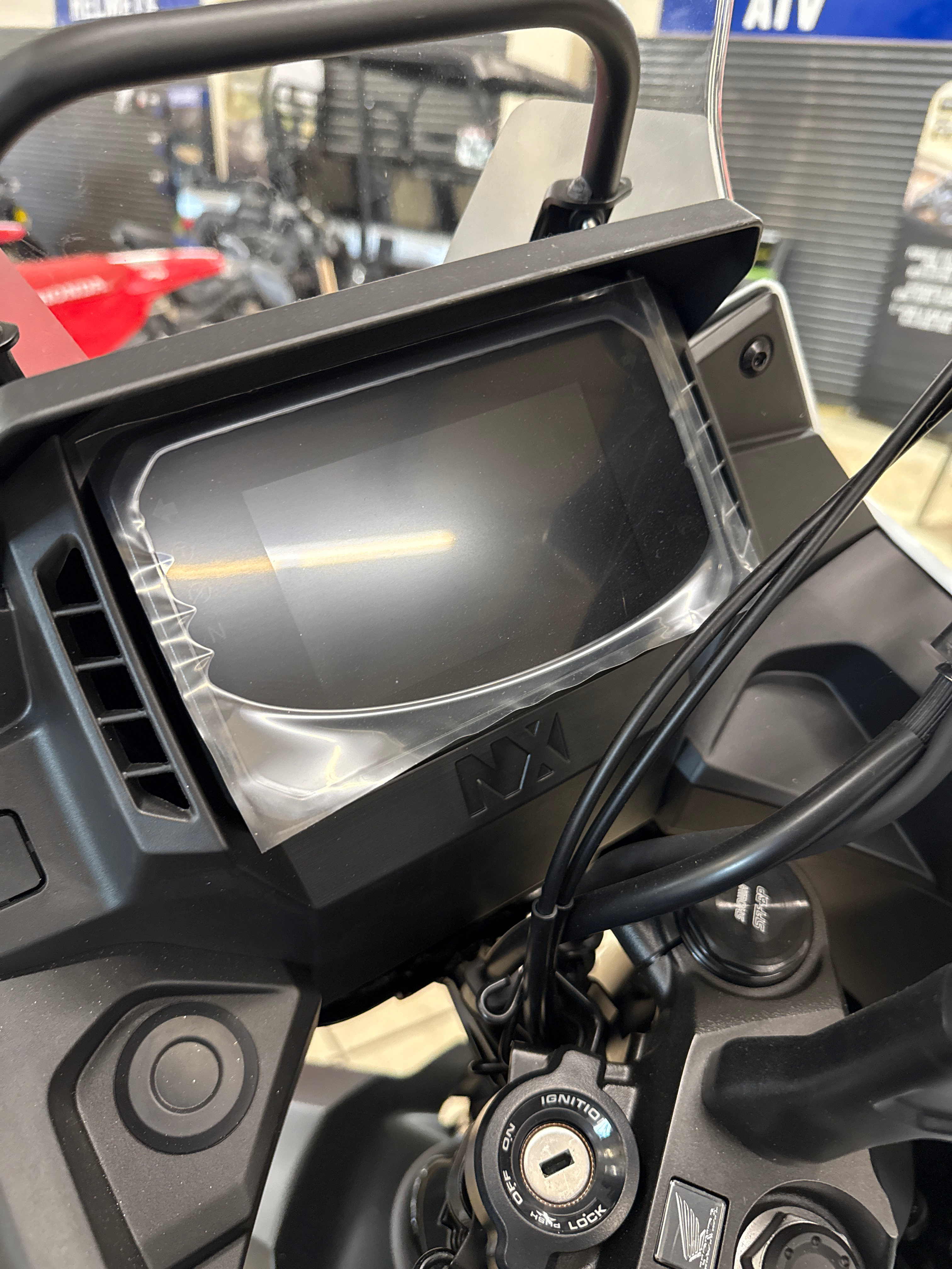 2025 Honda NX500 - Photo 6