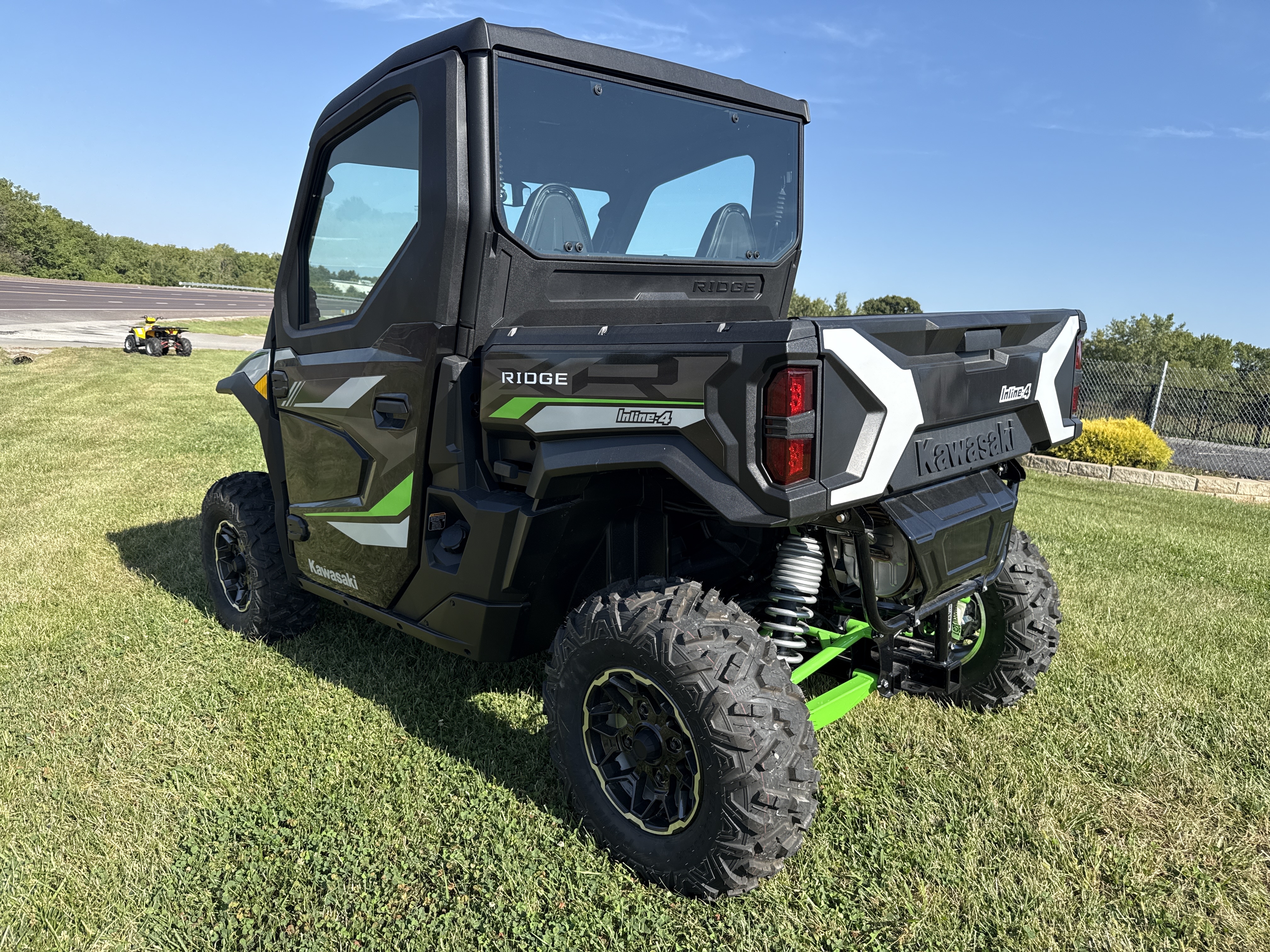 2025 Kawasaki RIDGE XR HVAC - Photo 3