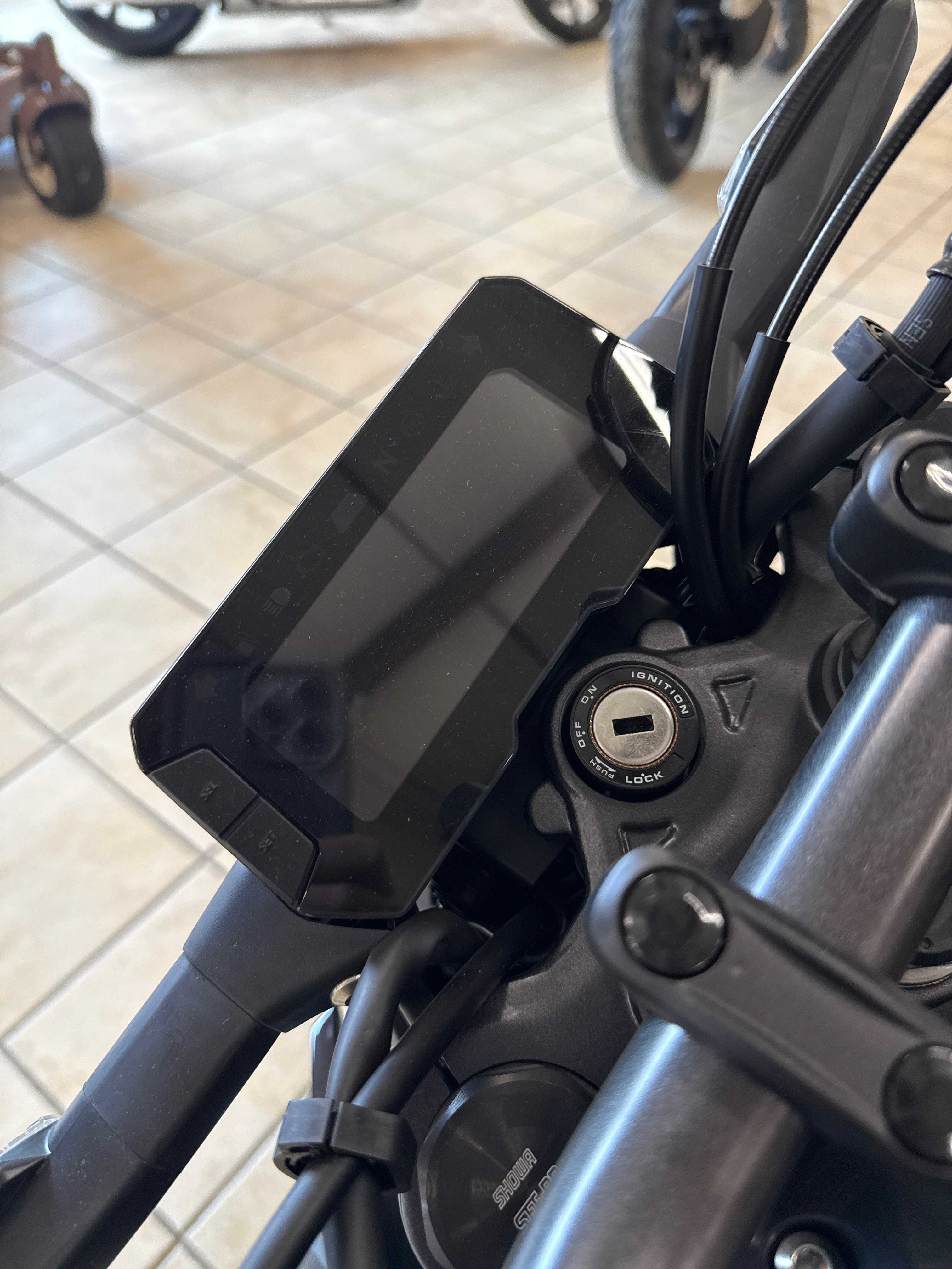 2024 Honda CB300R - Photo 6