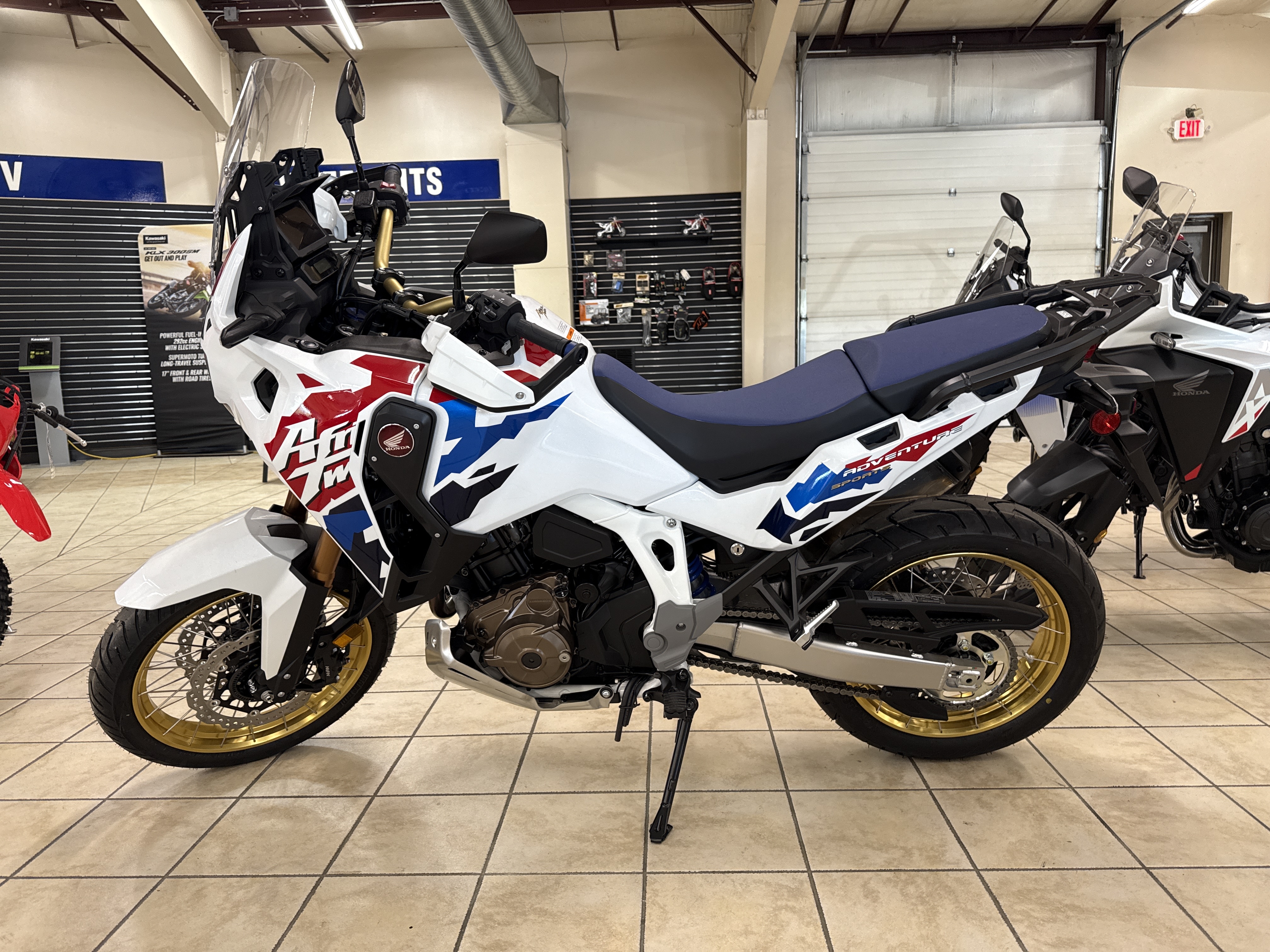 2025 Honda AFRICA TWIN - Photo 5