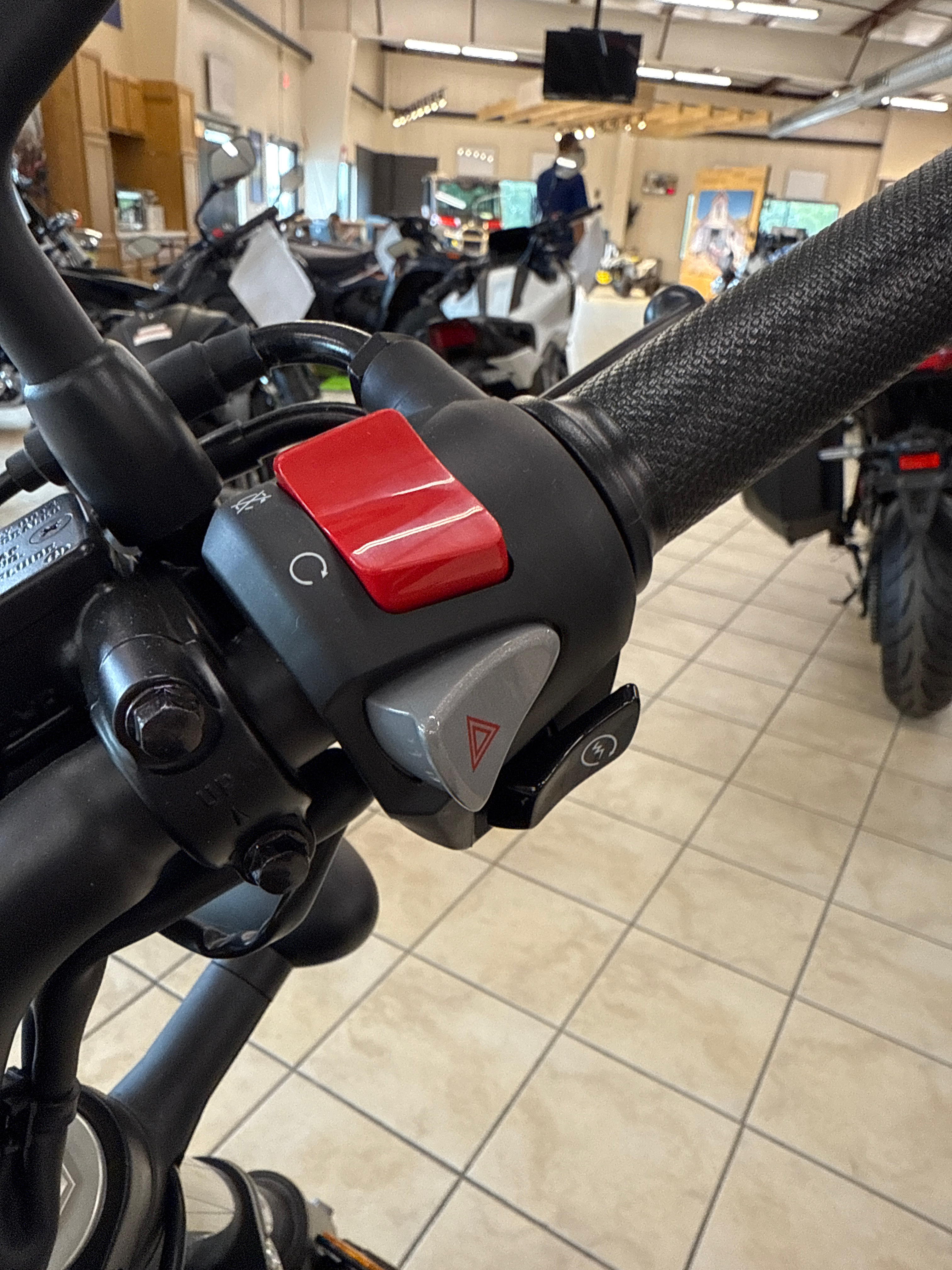 2025 Honda REBEL 500 - Photo 6