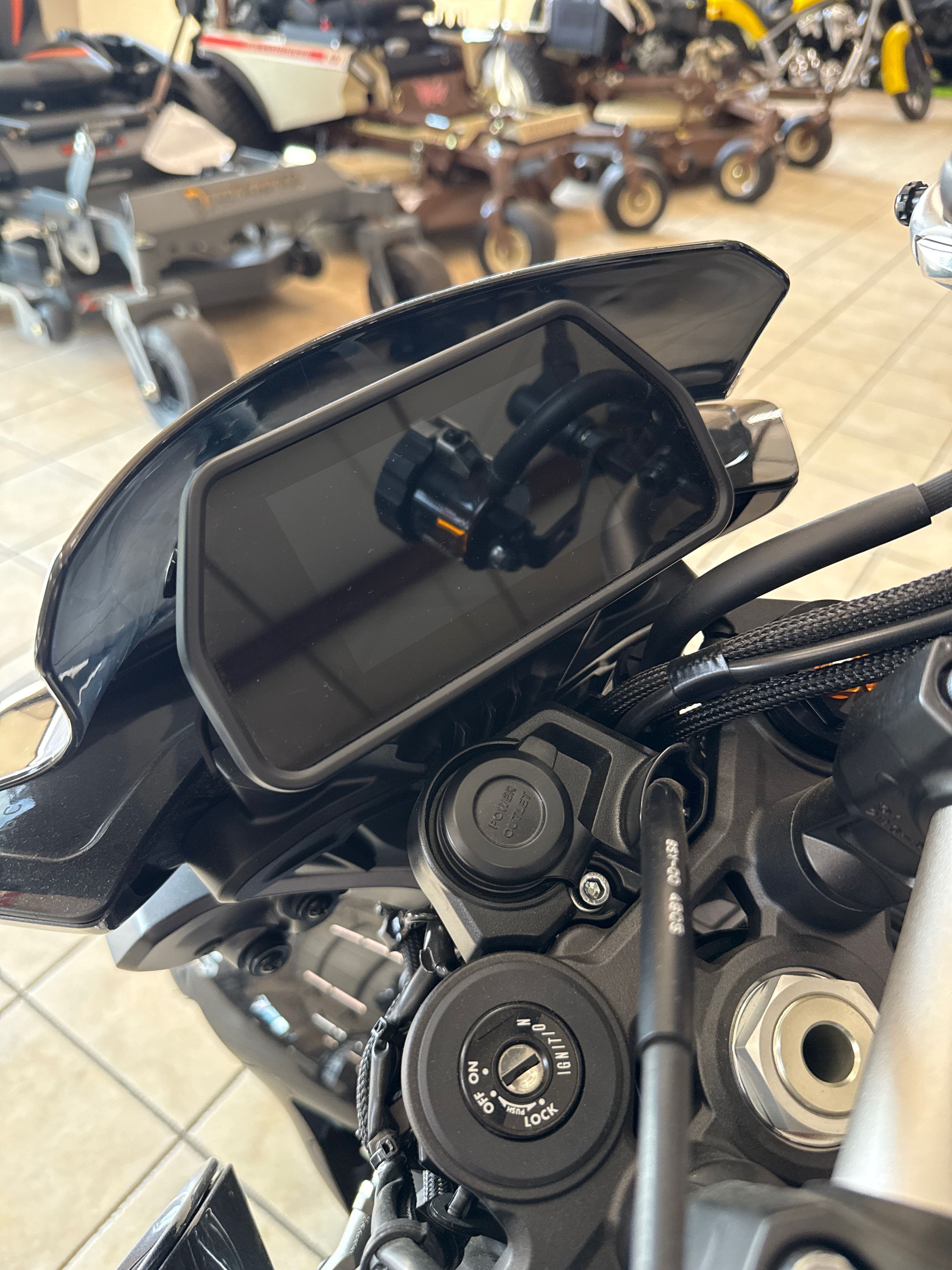 2024 Yamaha MT 10 - Photo 5