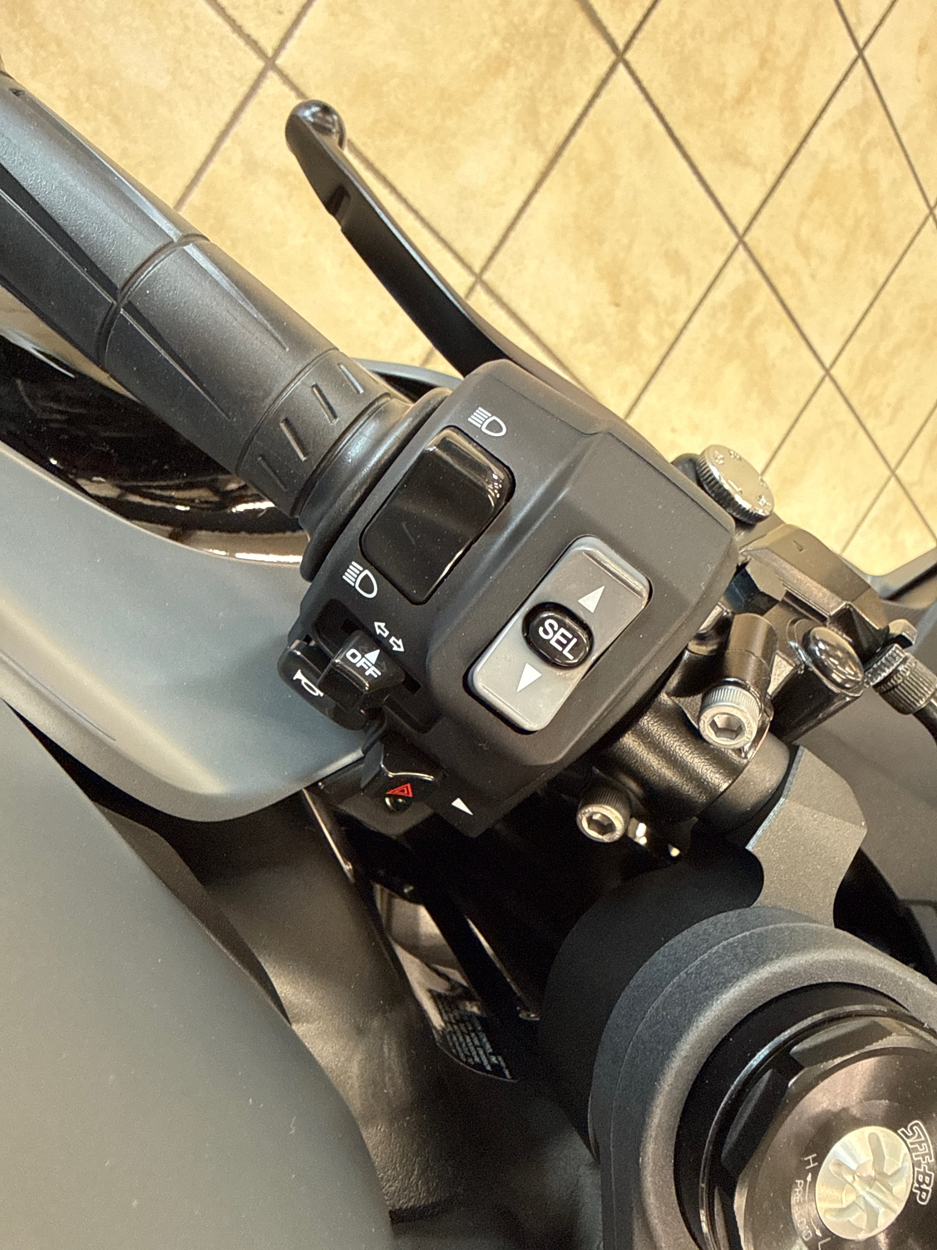 2026 Kawasaki NINJA ZX 6R - Photo 6