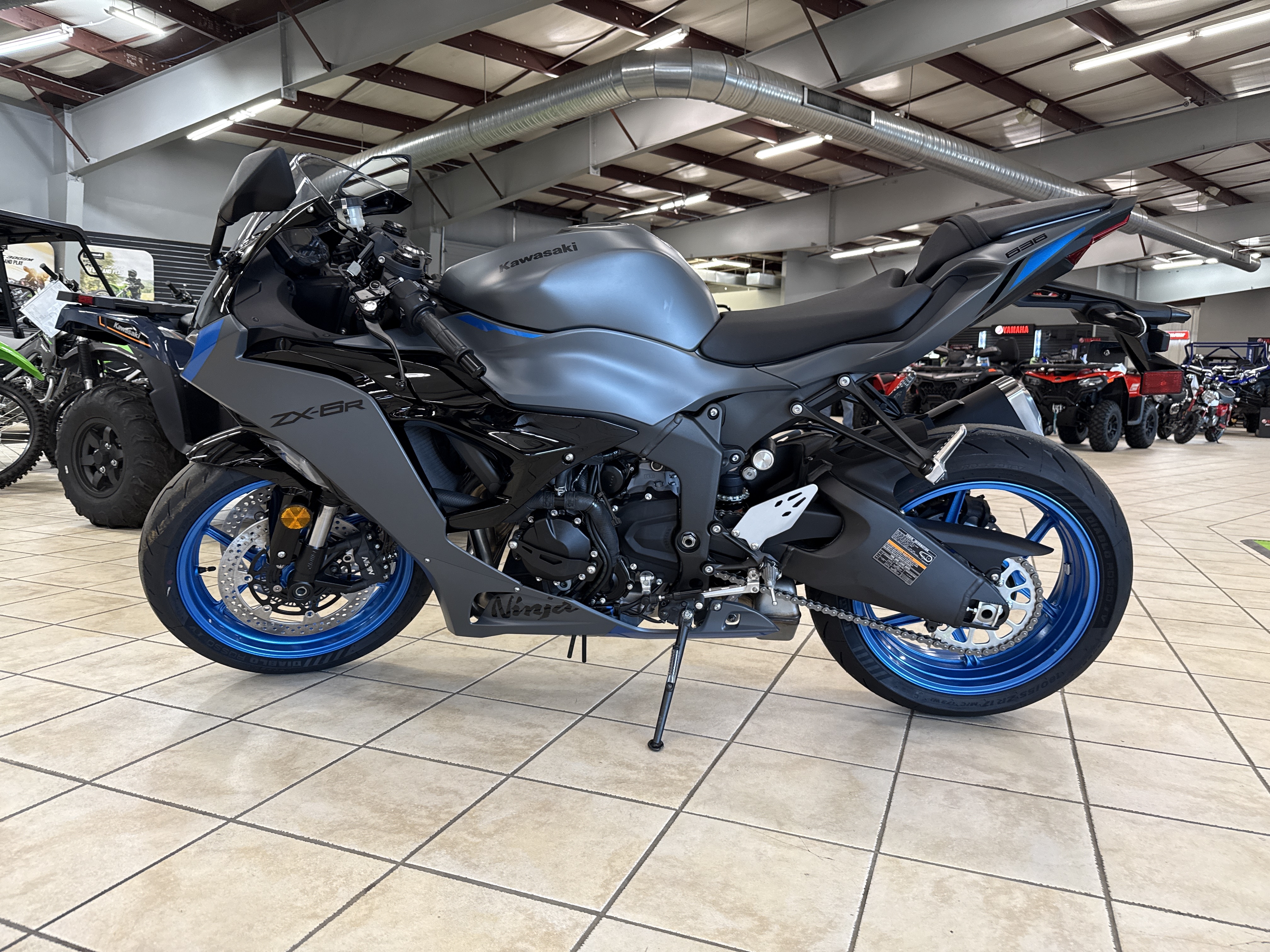 2026 Kawasaki NINJA ZX 6R - Photo 4