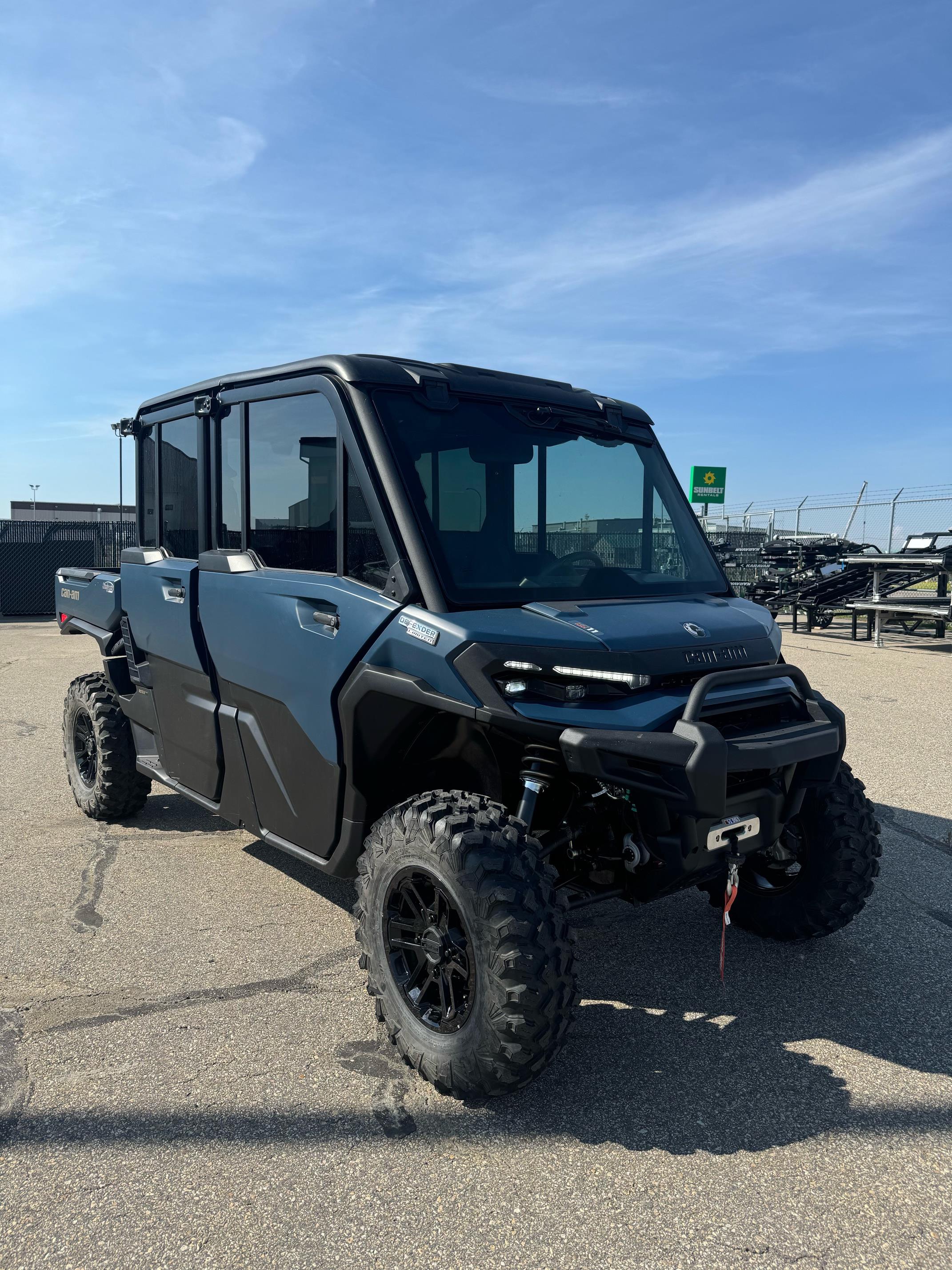 2026 Can-Am Defender MAX Limited HD11