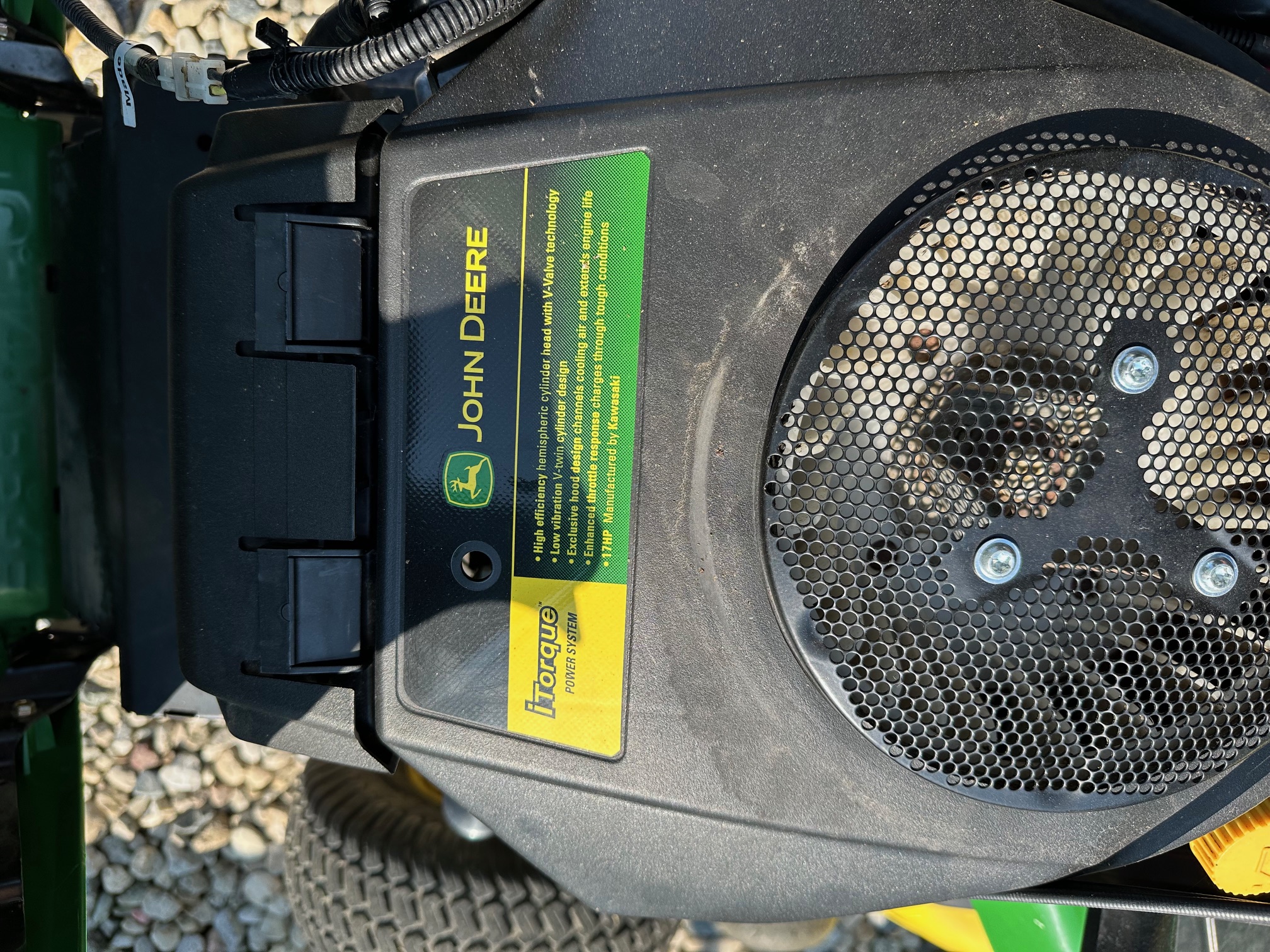 2009 John Deere Select Series™ X300 42-Inch Edge™ Mulching Deck - Photo 6