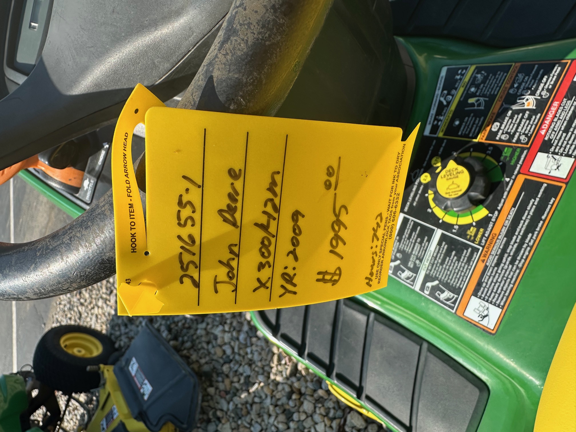 2009 John Deere Select Series™ X300 42-Inch Edge™ Mulching Deck - Photo 7