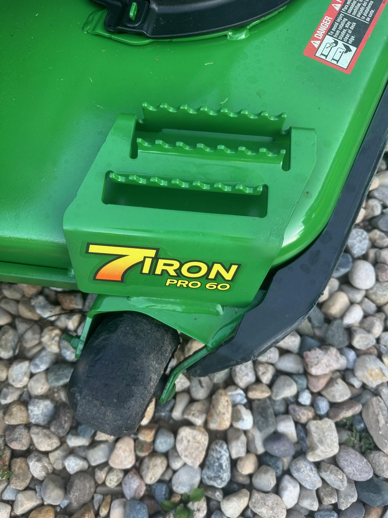2023 John Deere Z920M - Photo 3