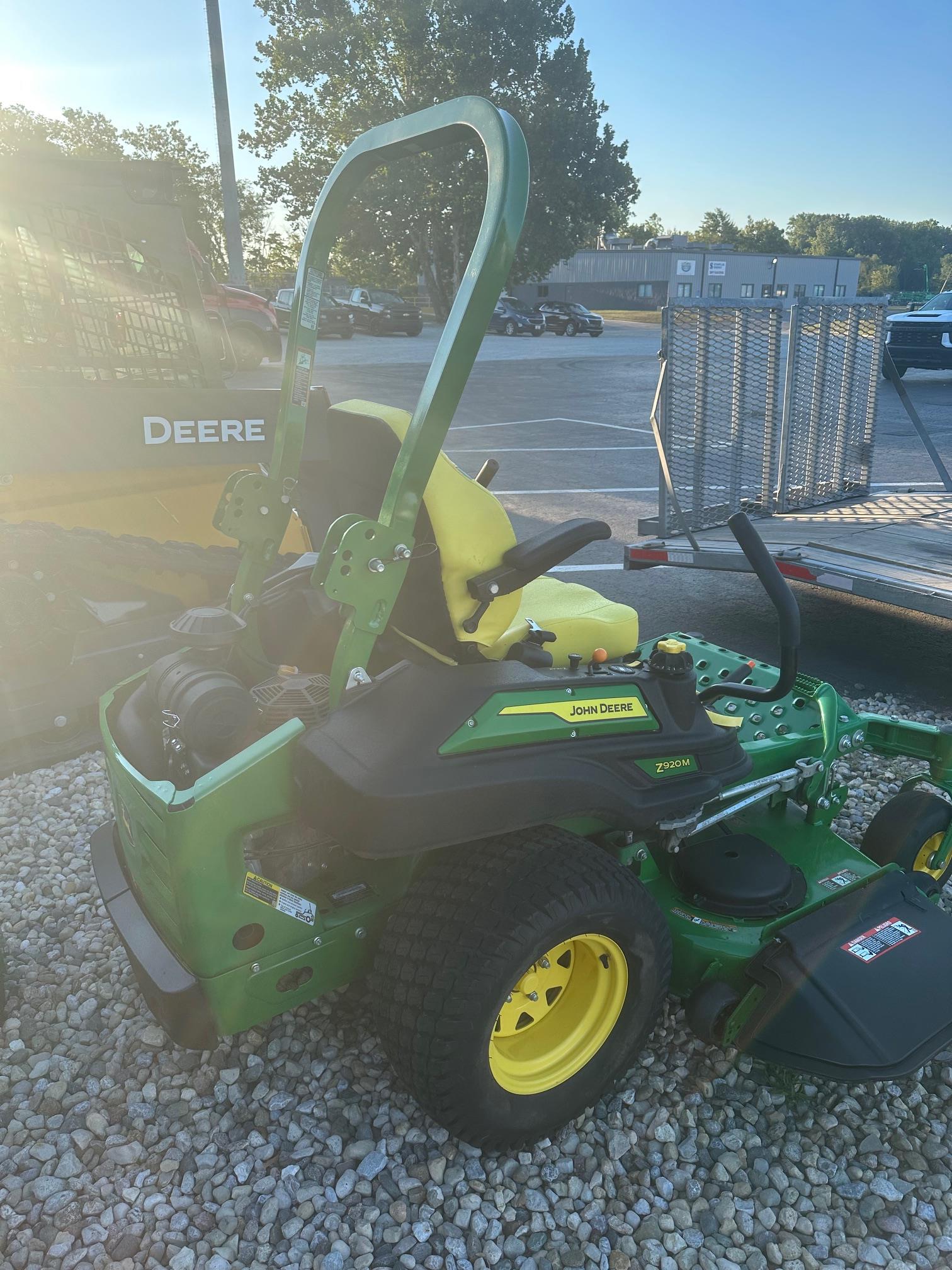 2023 John Deere Z920M - Photo 6