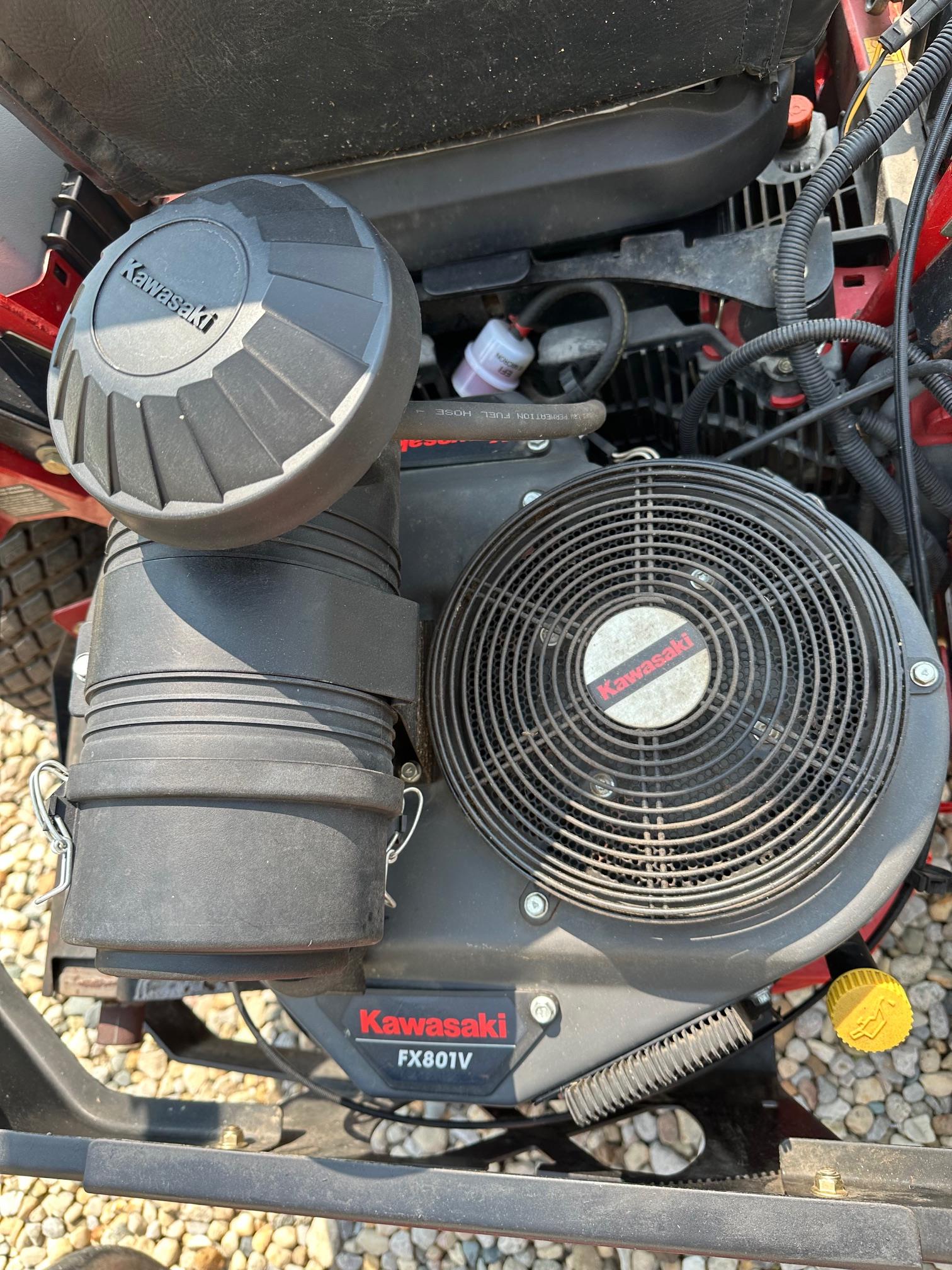 2017 Exmark LZX801GKA60600 - Photo 4
