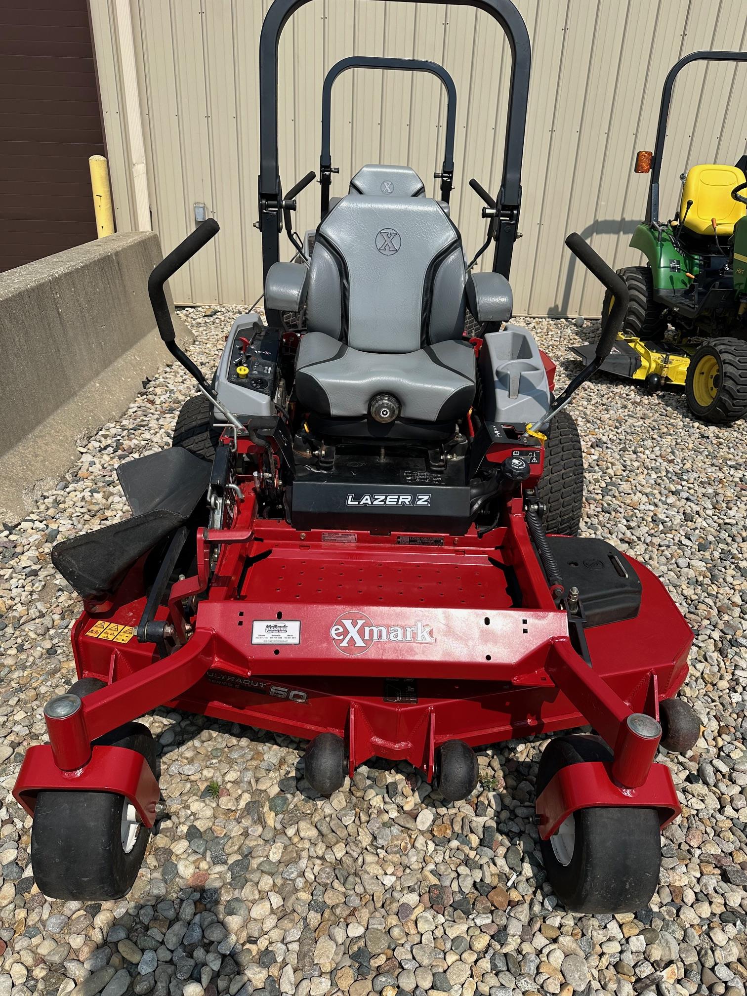 2017 Exmark LZX801GKA60600 - Photo 5