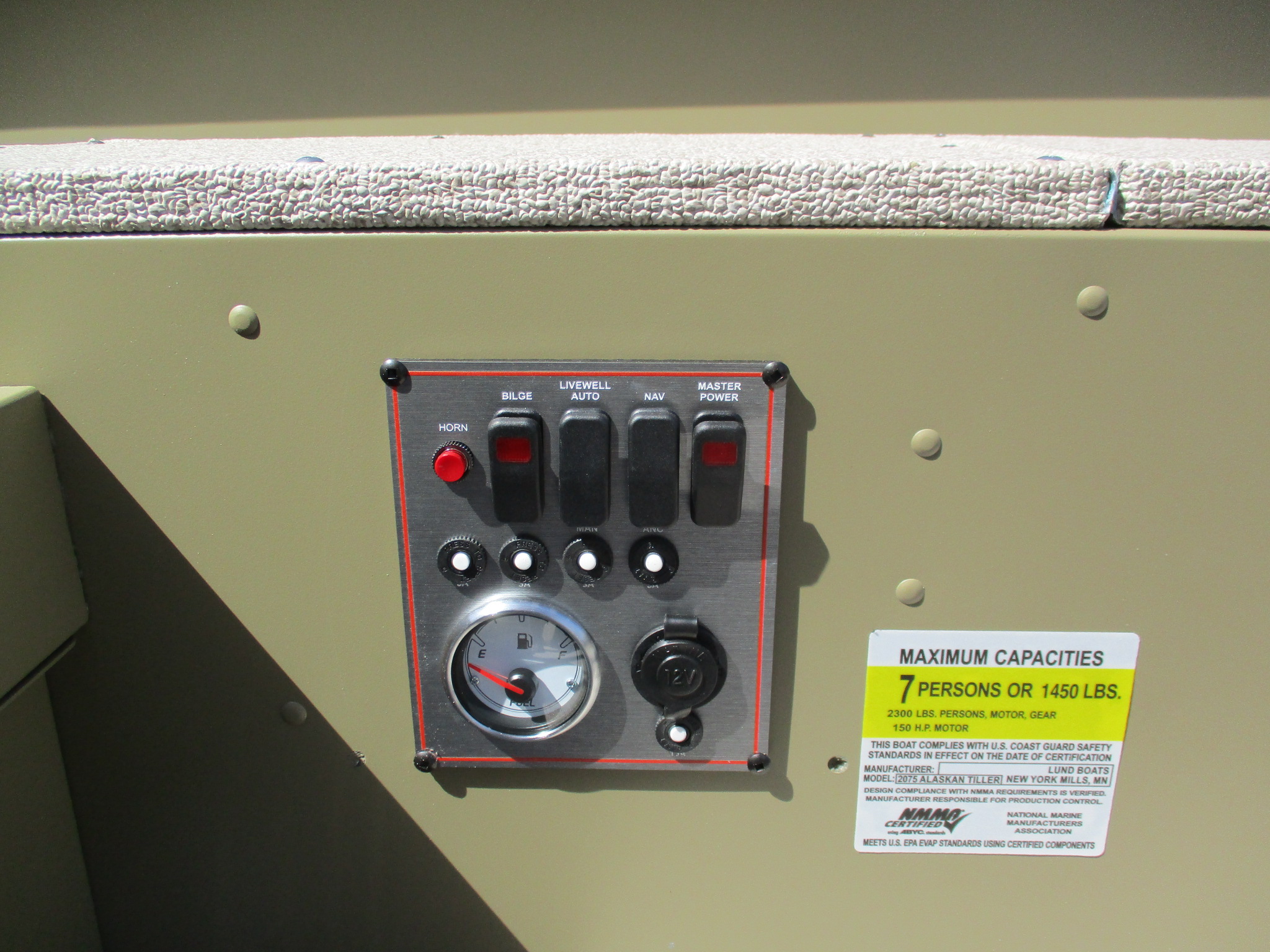 2026 Lund 2075 Alaskan Tiller - Photo 11