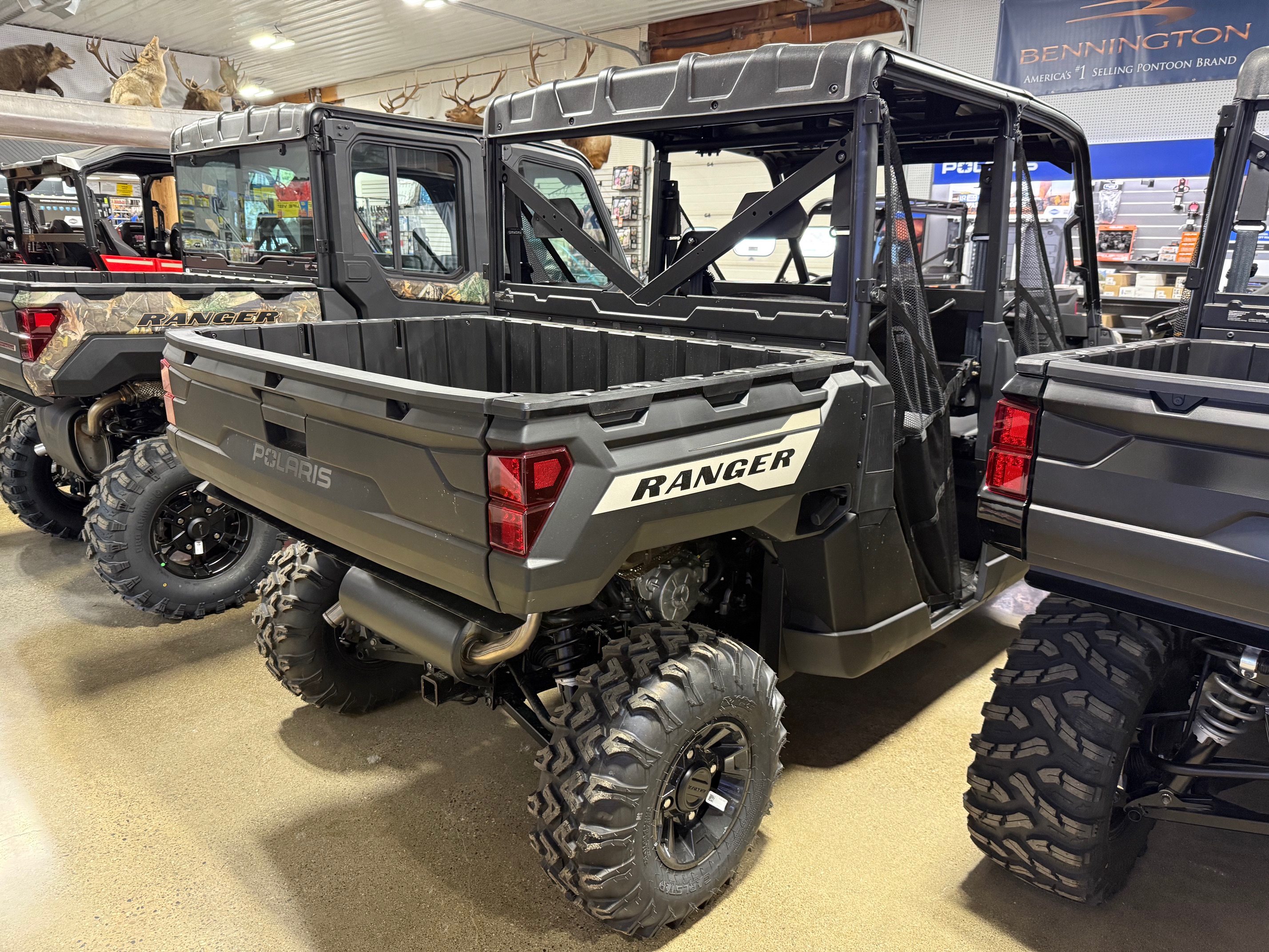 2025 Polaris Ranger® Crew 1000 Premium MIRAGE BEIGE - Photo 4