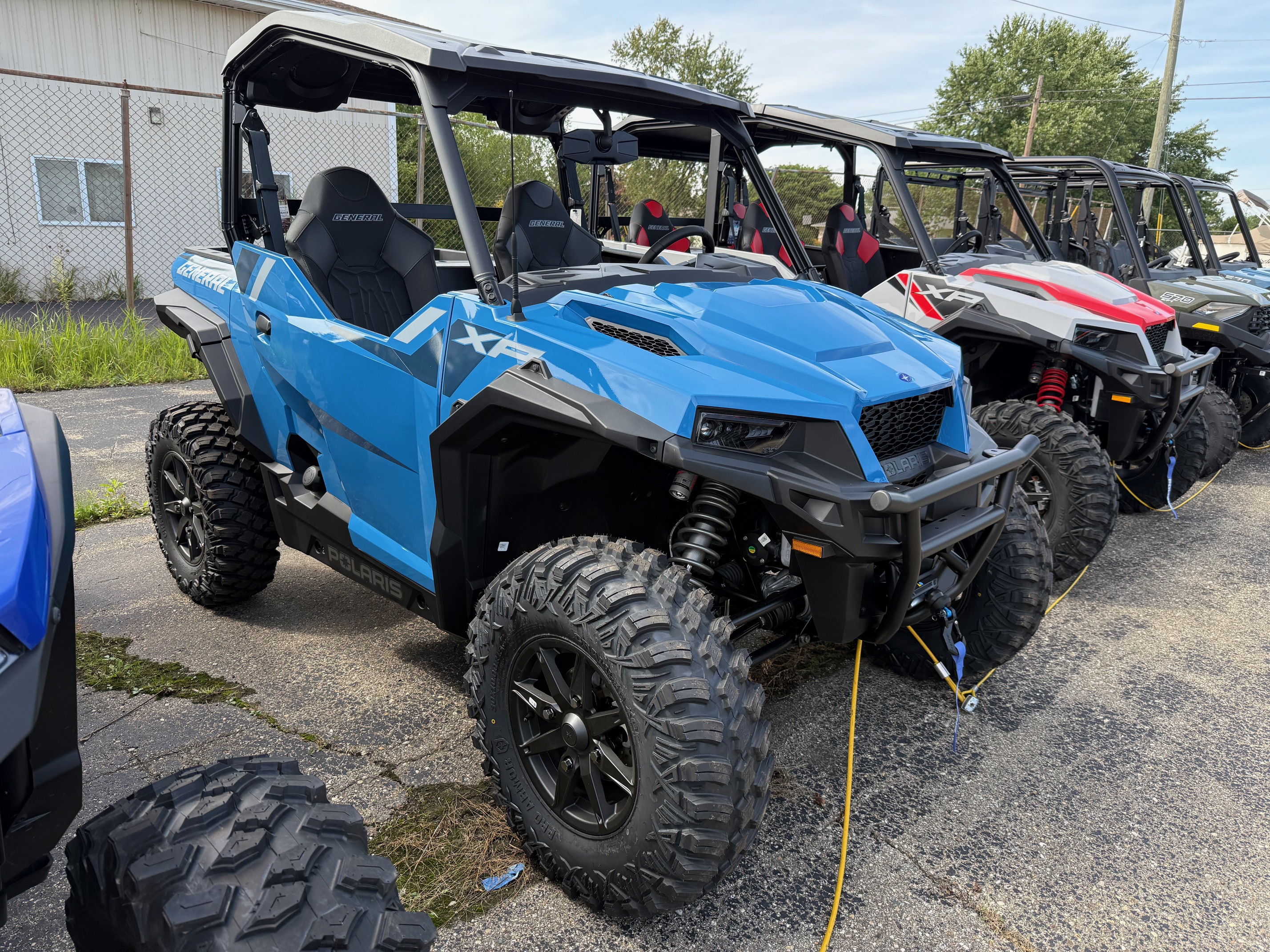 2026 Polaris GENERAL® XP 1000 Ultimate EARTH BLUE