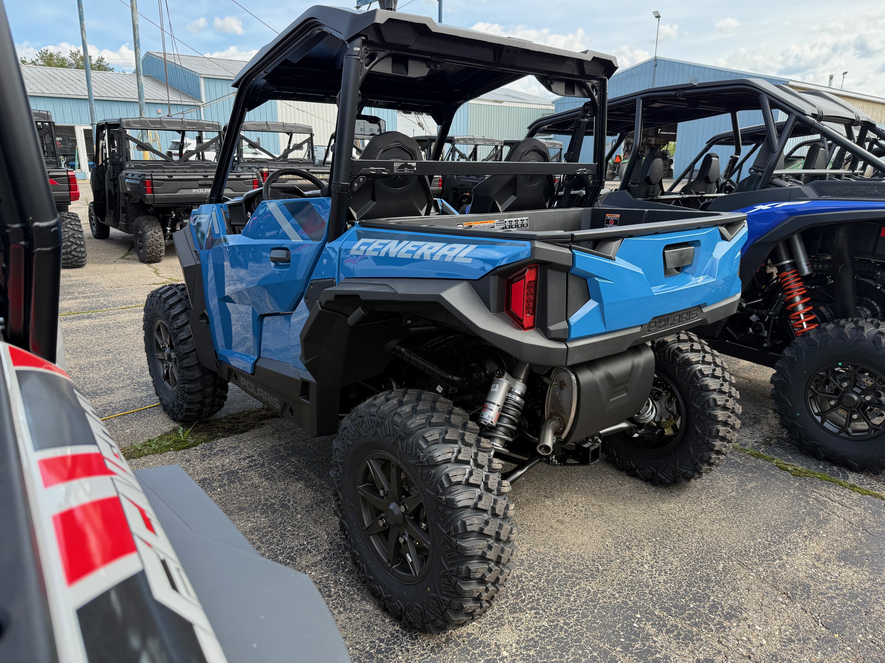 2026 Polaris GENERAL® XP 1000 Ultimate EARTH BLUE - Photo 3