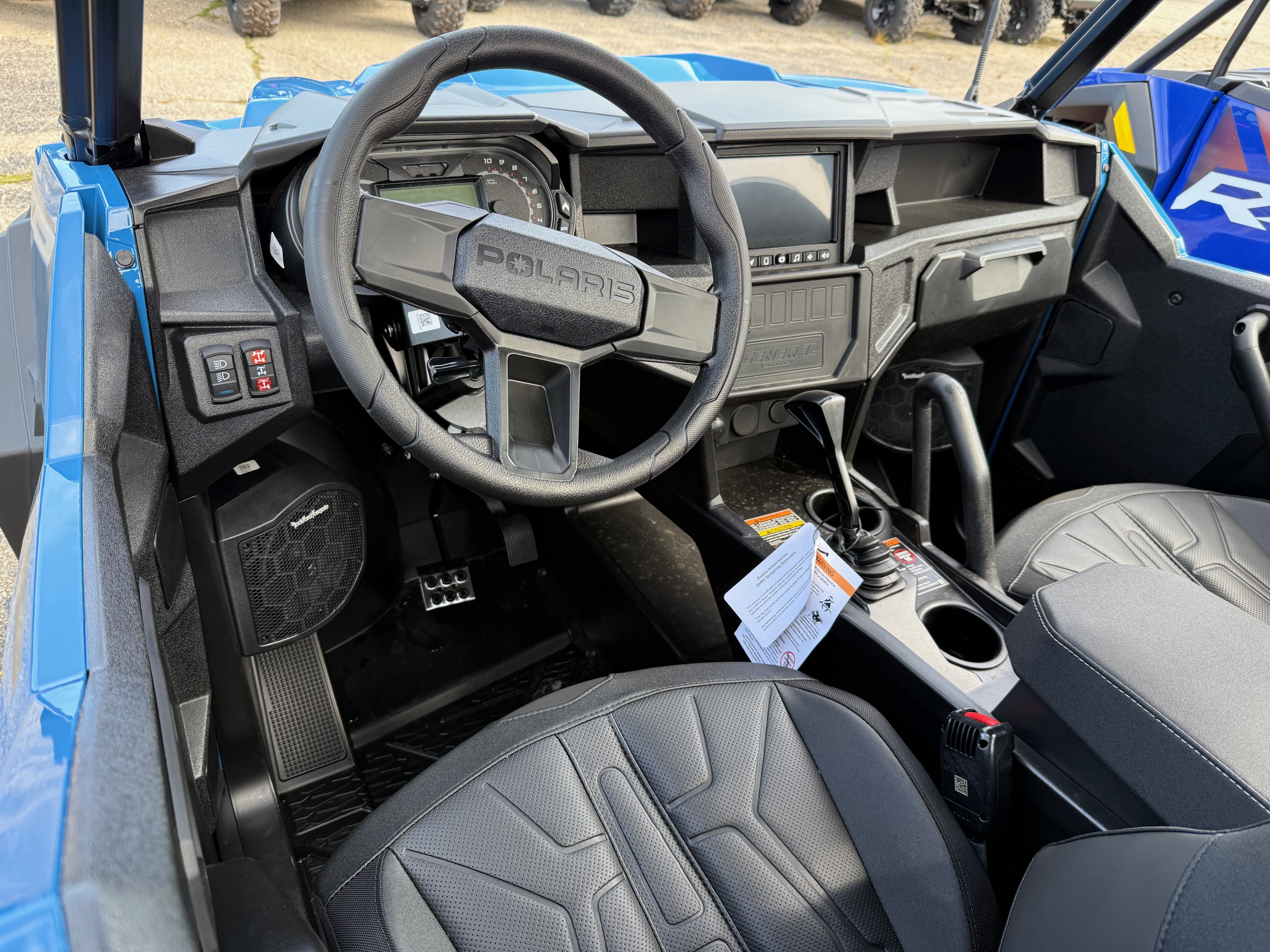 2026 Polaris GENERAL® XP 1000 Ultimate EARTH BLUE - Photo 5