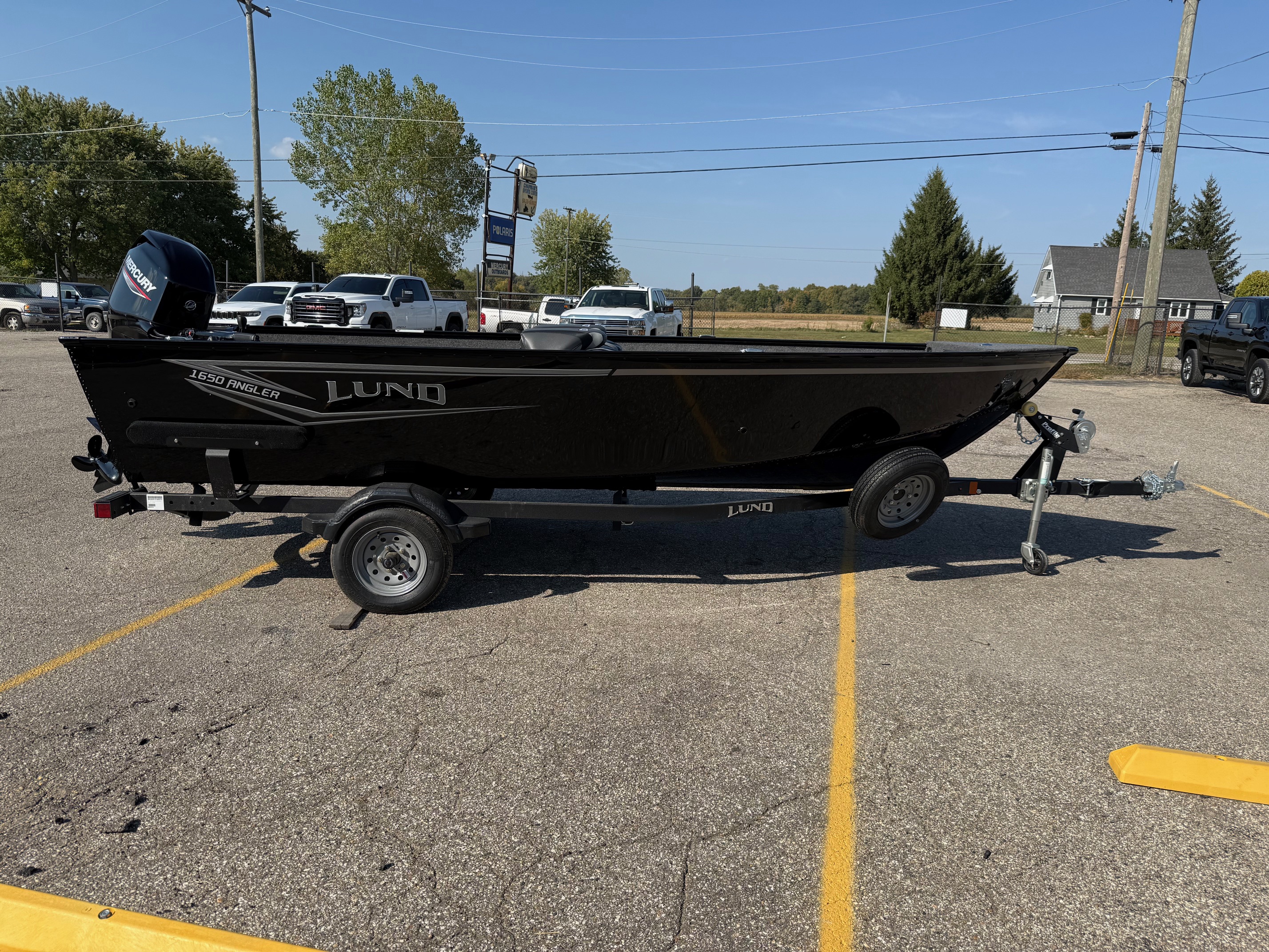 2026 Lund Angler 1650 Tiller