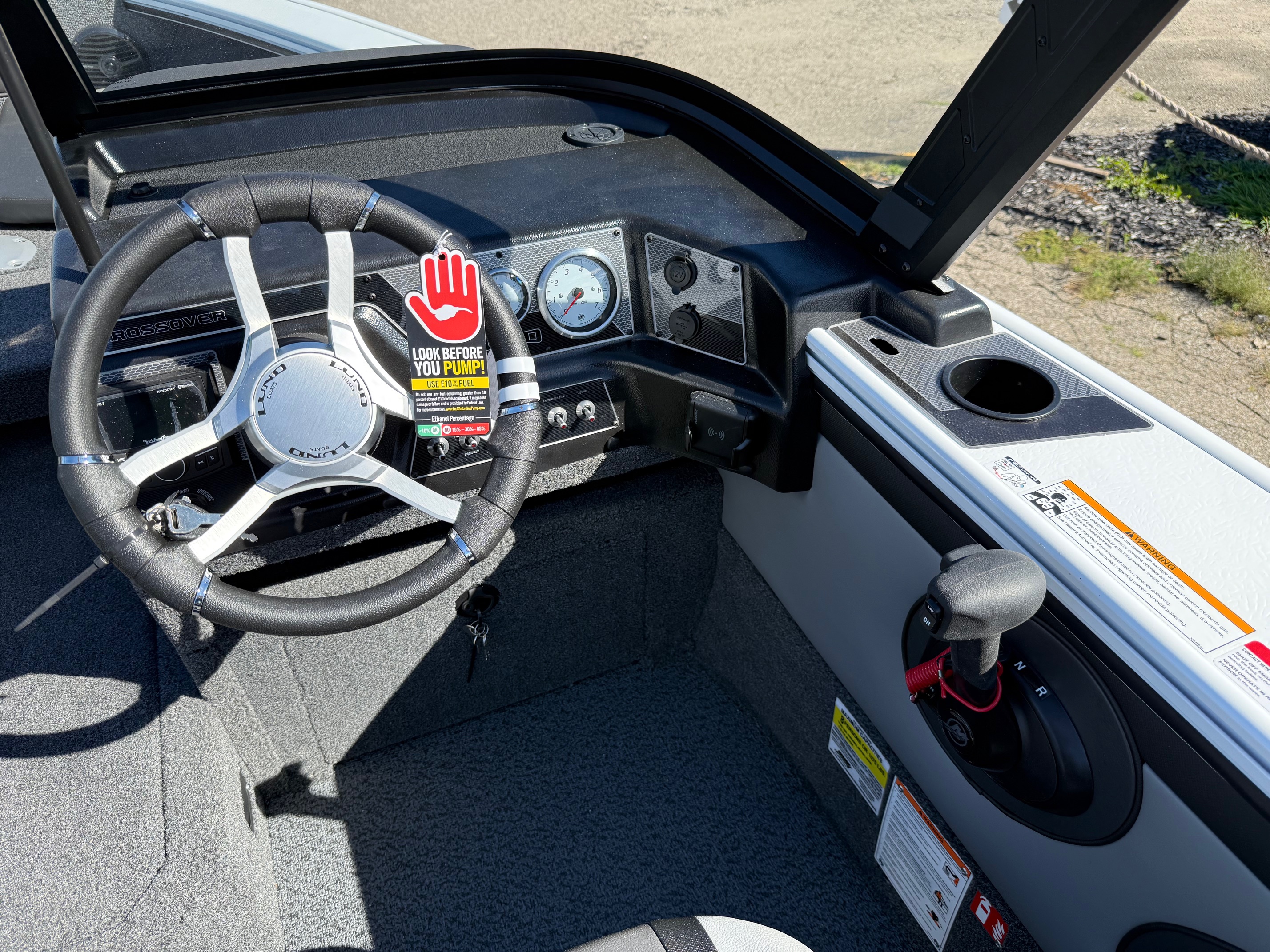 2026 Lund 1875 Crossover XS - Photo 7