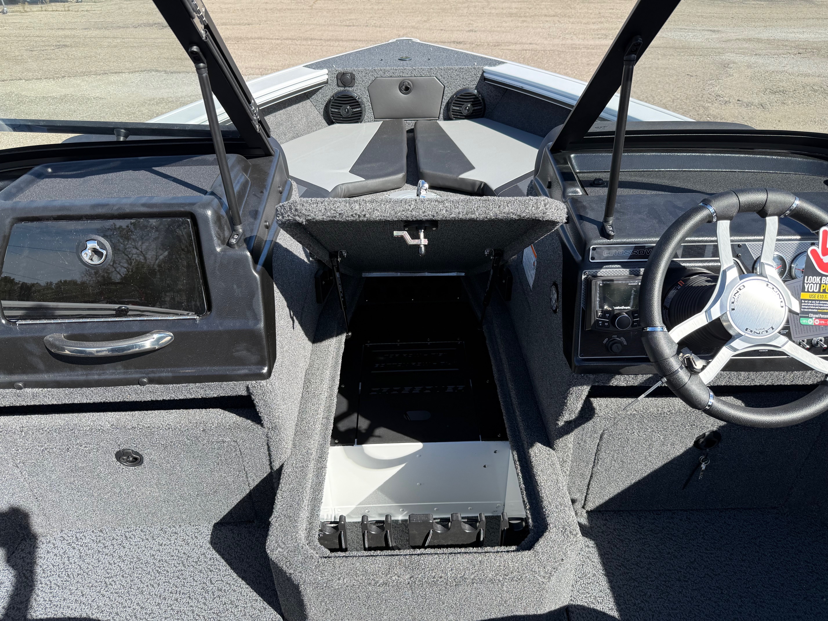 2026 Lund 1875 Crossover XS - Photo 9