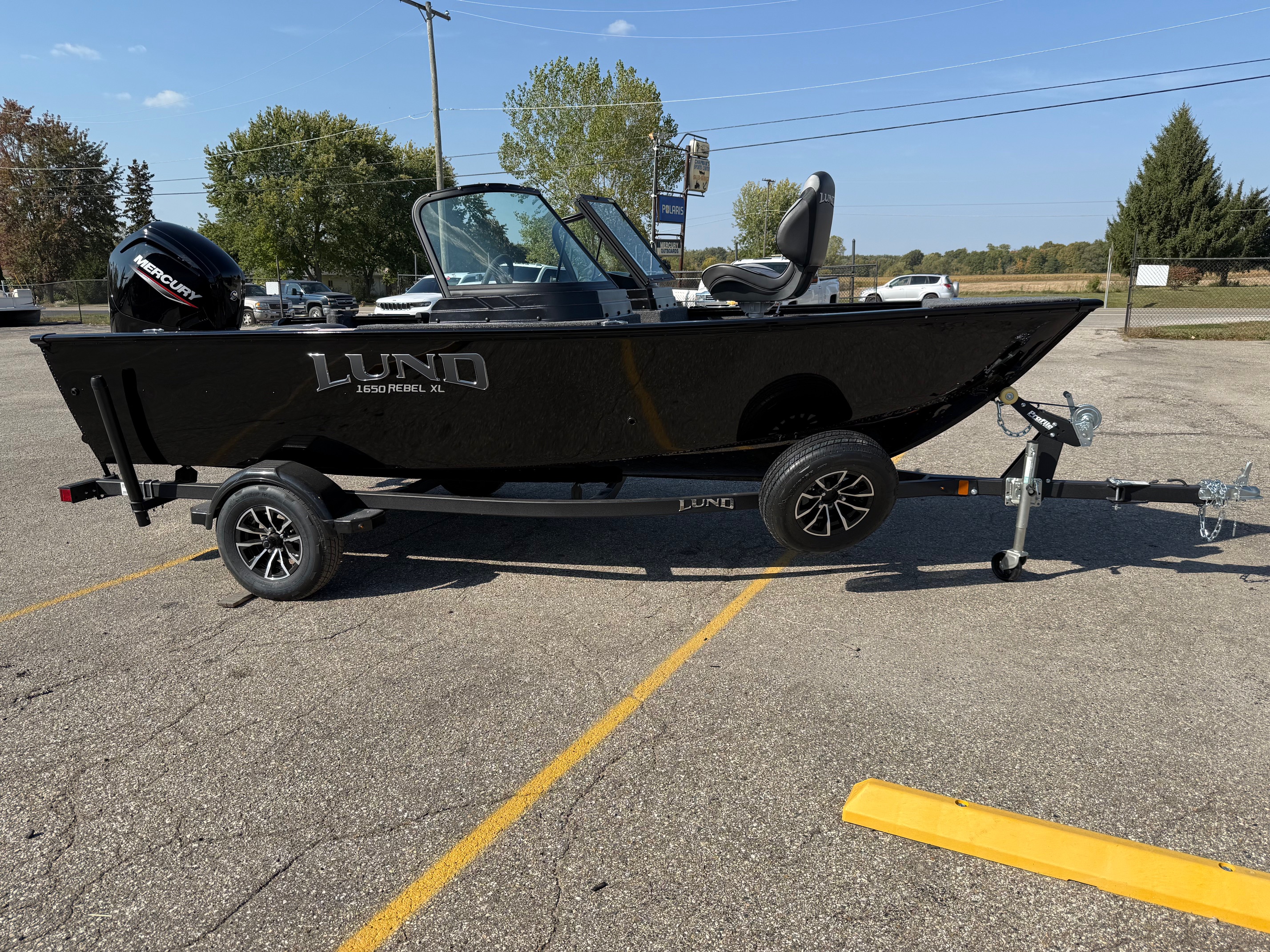 New 2026 Lund 1650 Rebel XL Tiller, 48446 Lapeer - Boat Trader