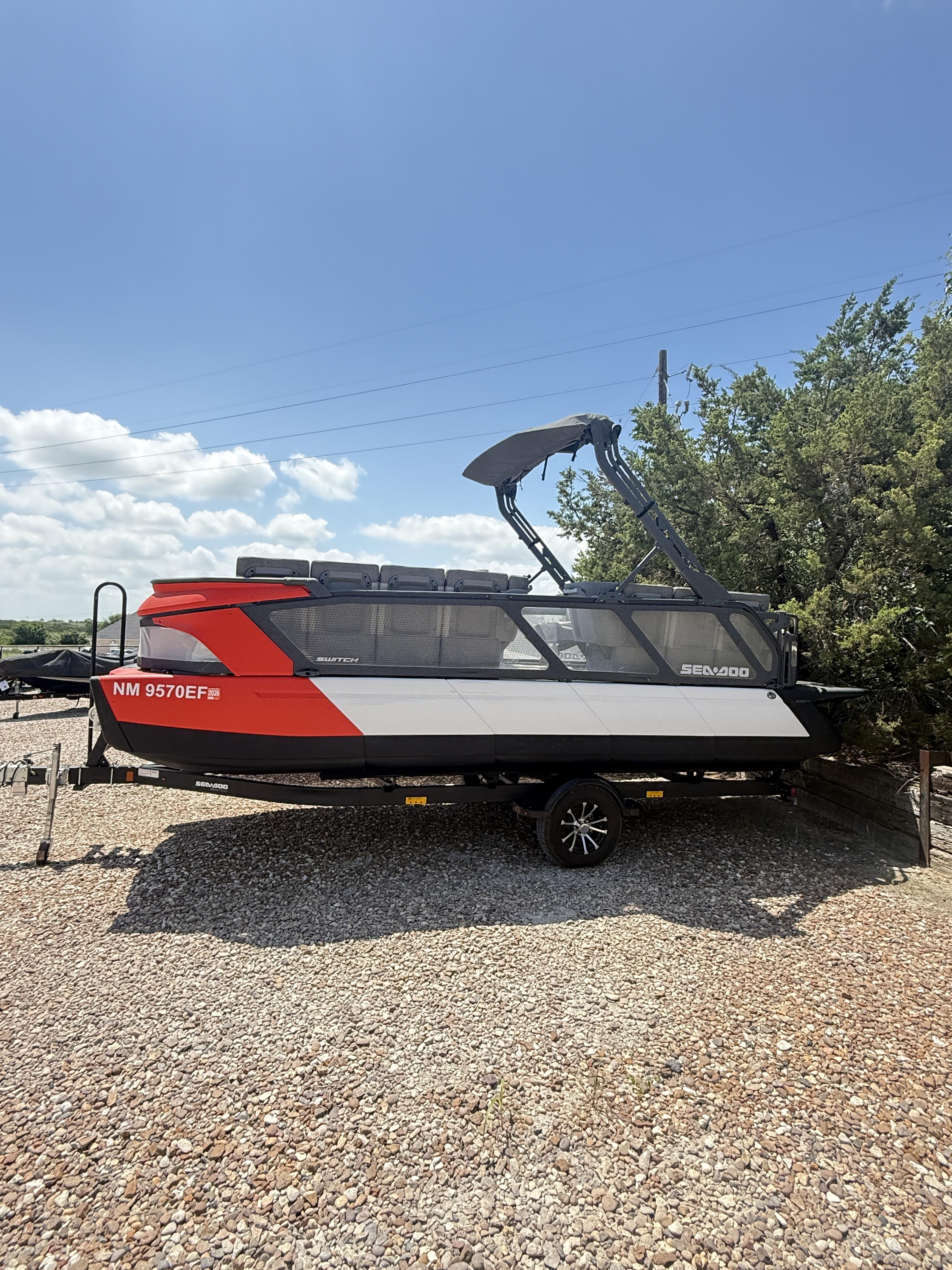 BAY BOAT CENTER CONSOLE and Pontoons Carey & Sons Marine Granbury