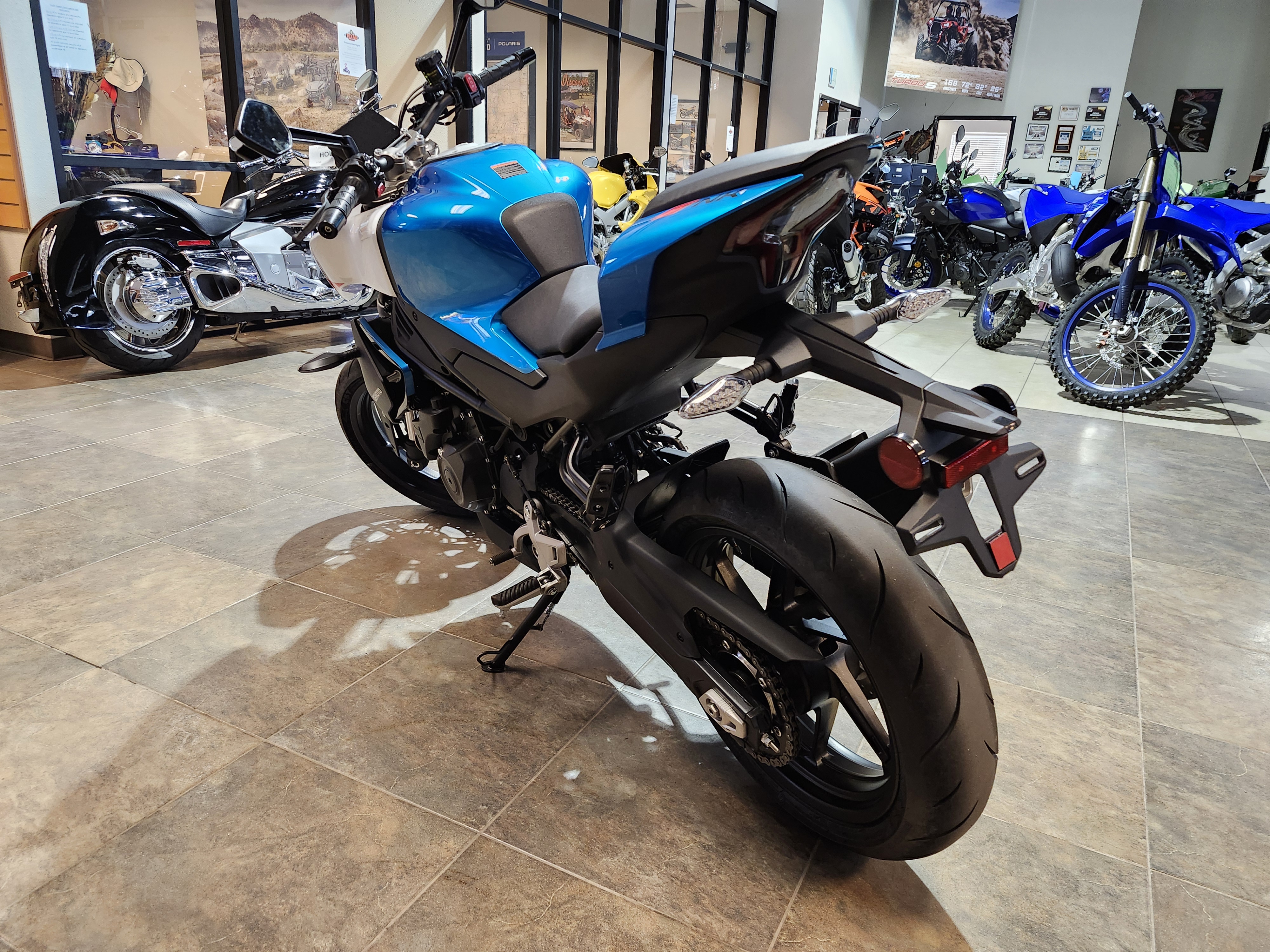 2024 CFMOTO 450NK CF400-7US - Photo 4