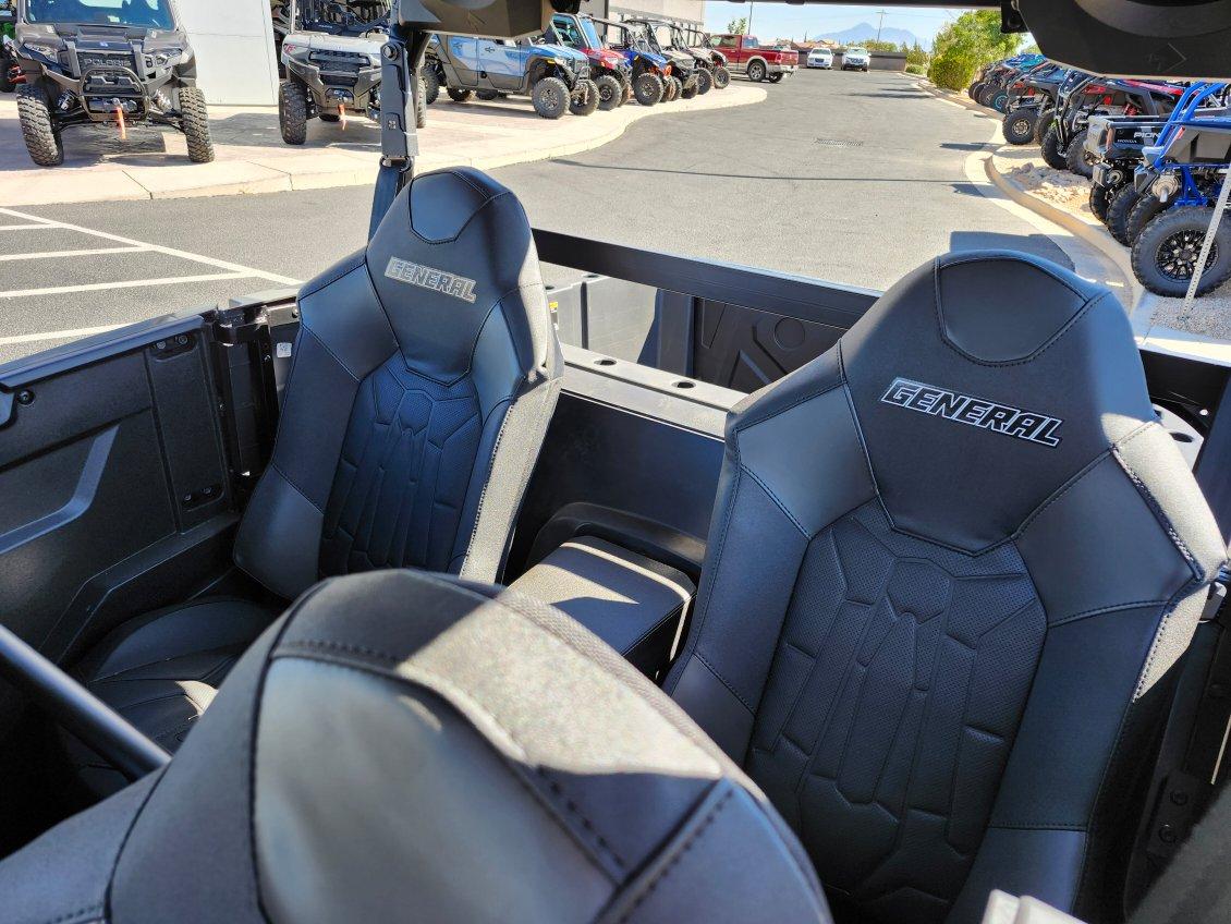 2025 Polaris GENERAL XP 4 1000 ULTIMATE - GRANITE GRAY ( Ultimate - Photo 3