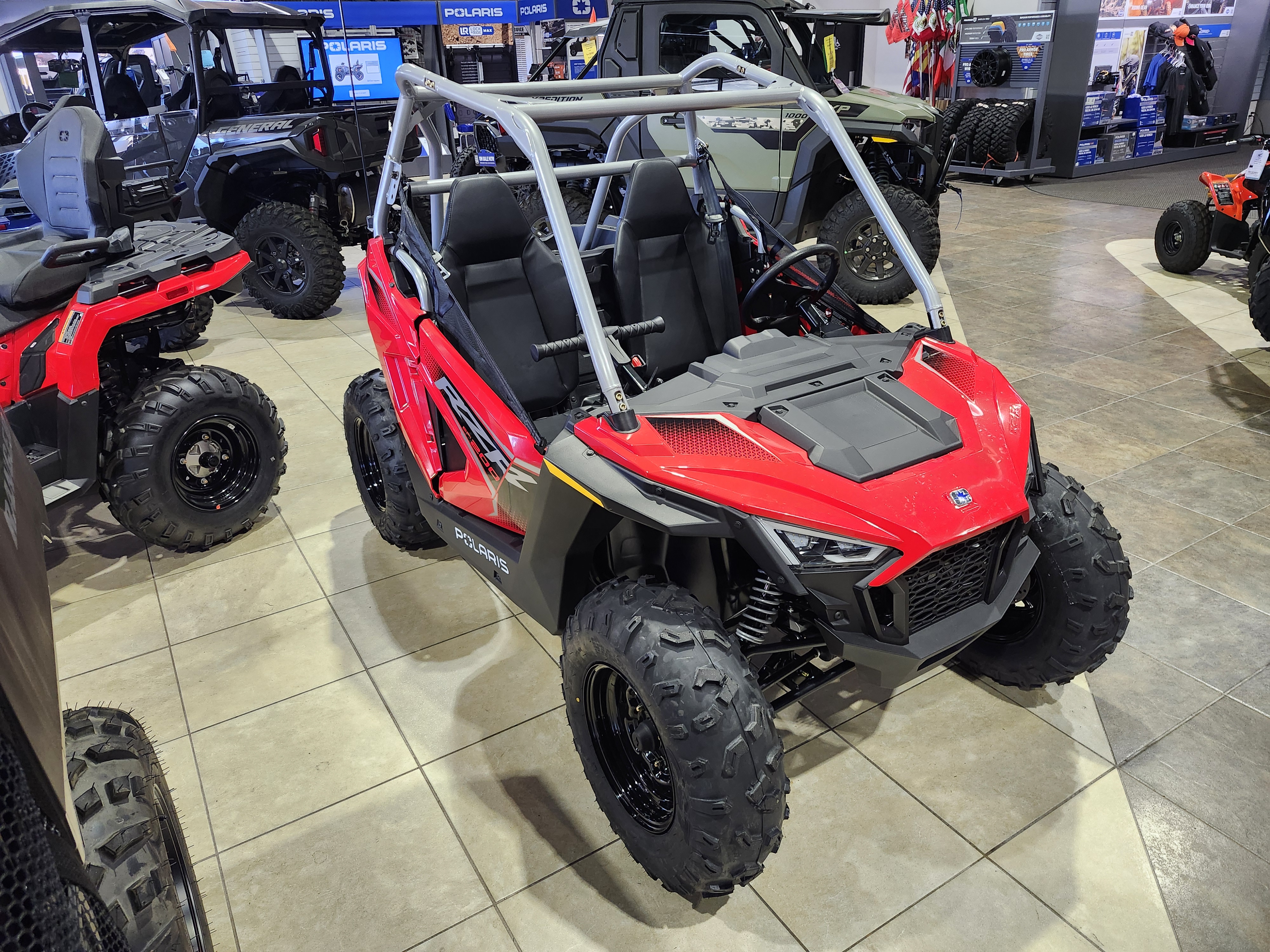 2026 Polaris RZR 200 EFI INDY RED