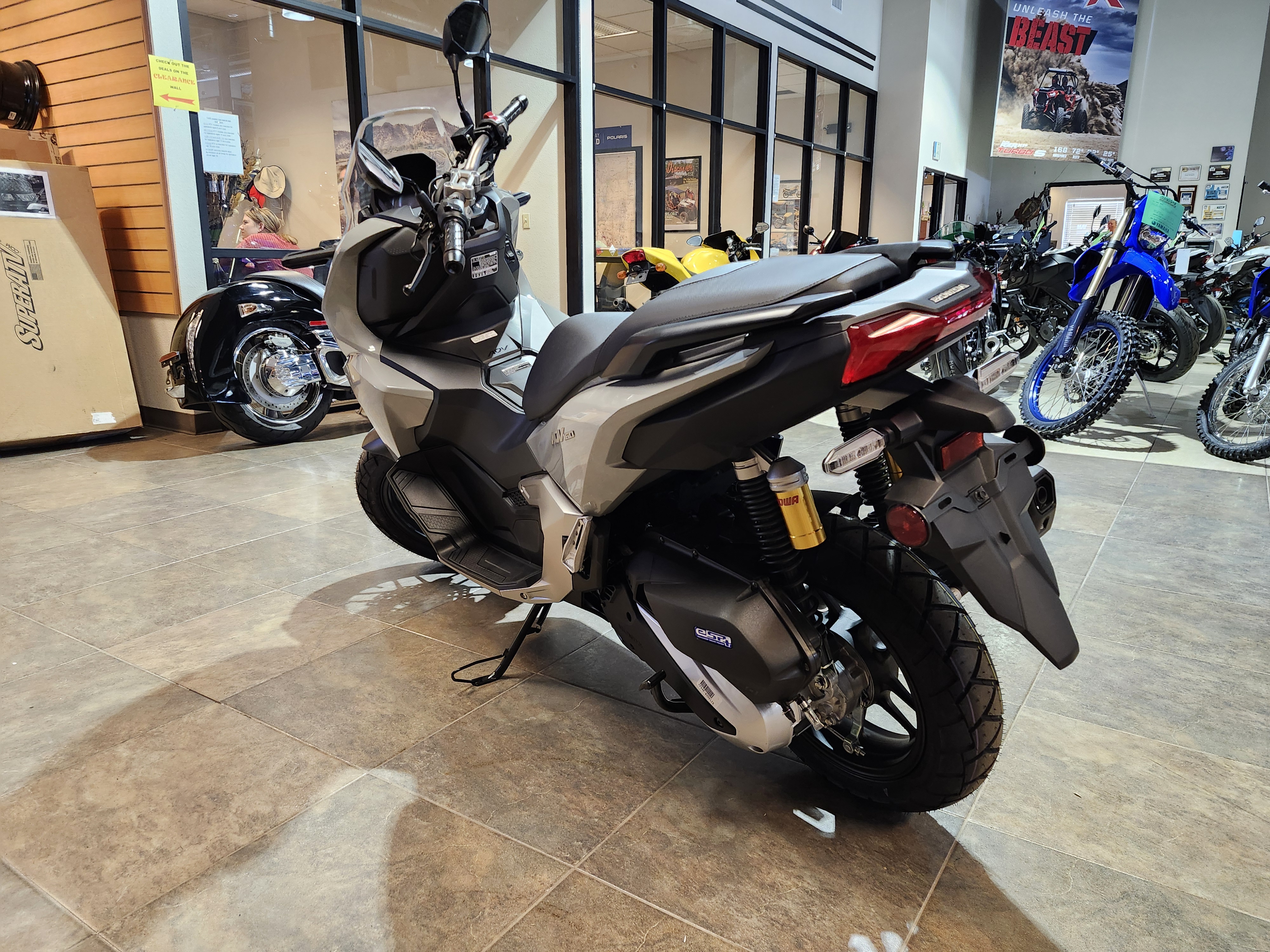 2026 Honda ADV 160 - Photo 3