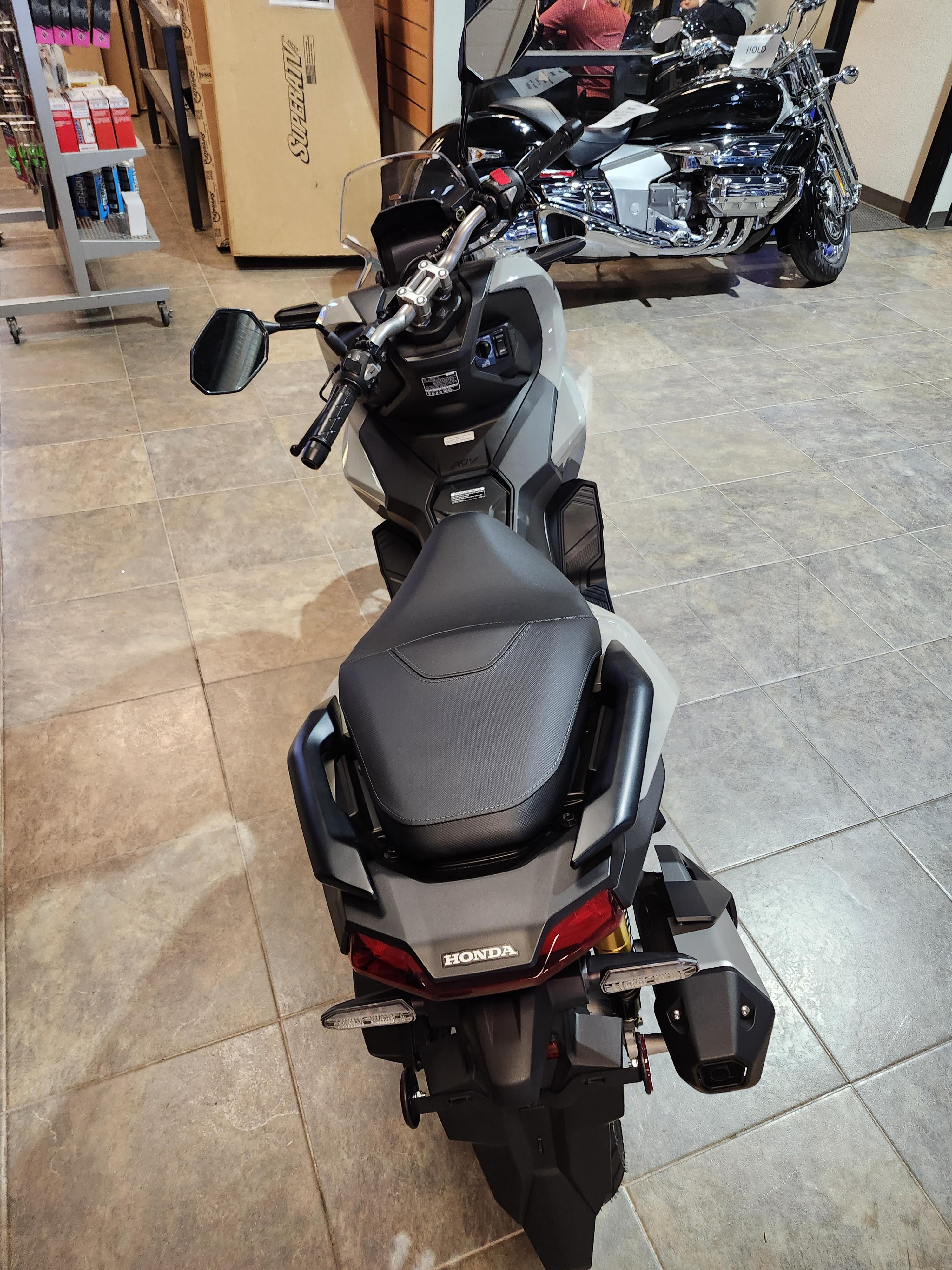 2026 Honda ADV 160 - Photo 2