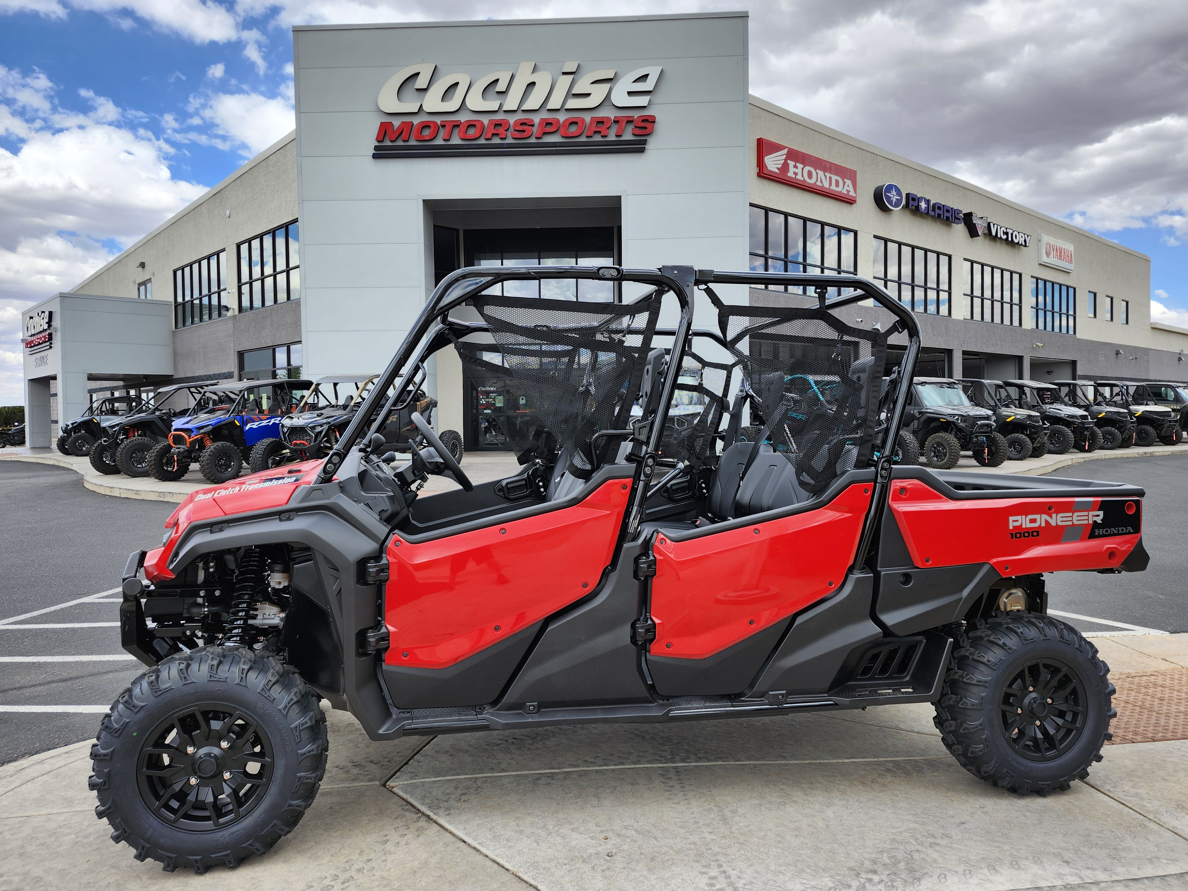 2025 Honda Pioneer 1000-6 Crew Deluxe