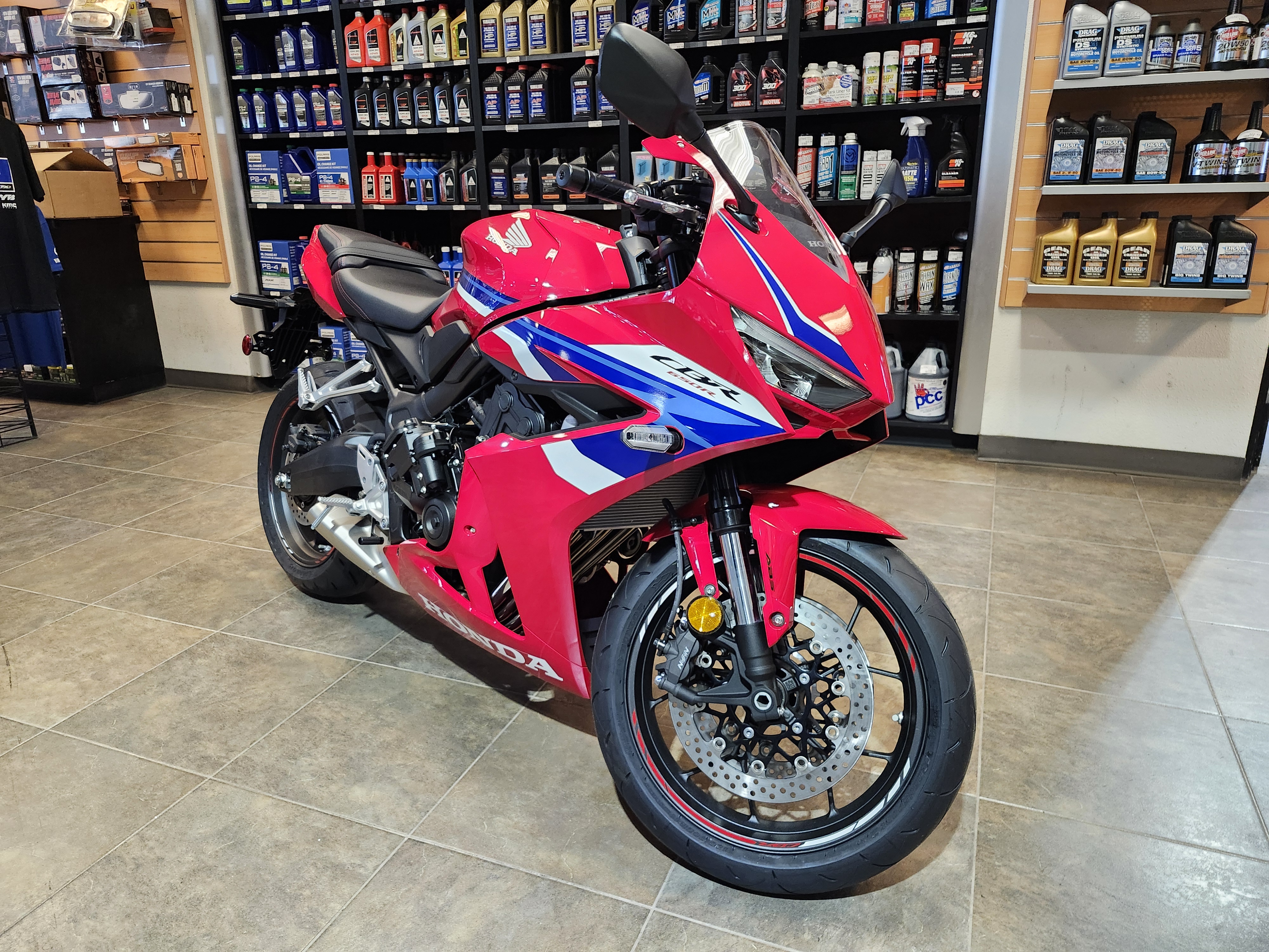 2025 Honda CBR650R E-Clutch