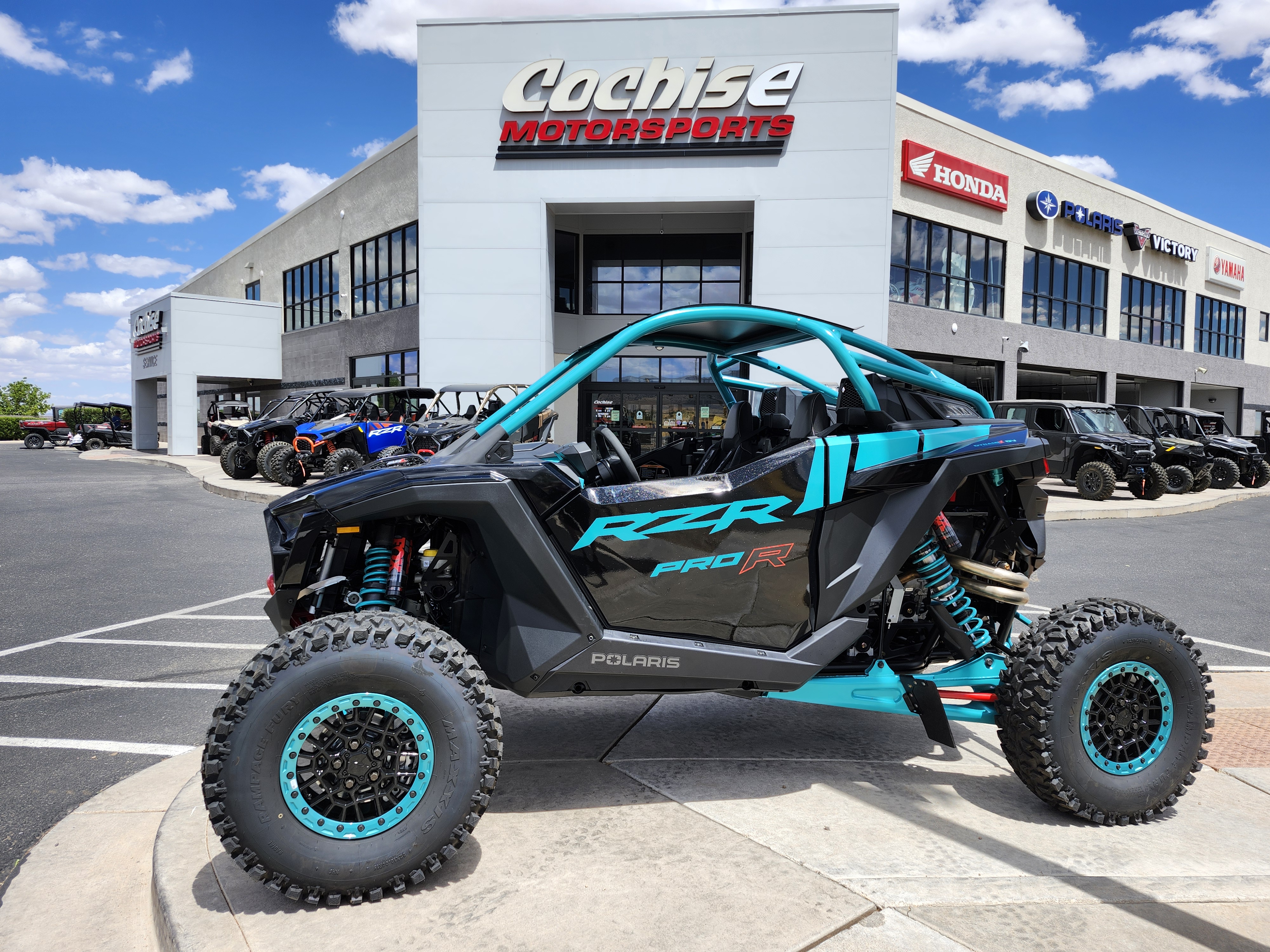 2025 Polaris RZR PRO R ULT - BLACK CRYSTAL / RAD GREEN Ultimate