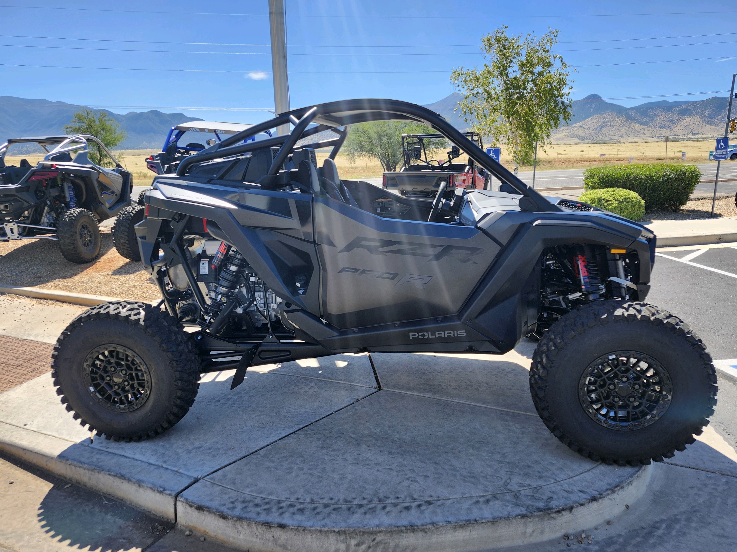 2025 Polaris RZR PRO R ULTIMATE - SUPER GRAPHITE Ultimate - Photo 4