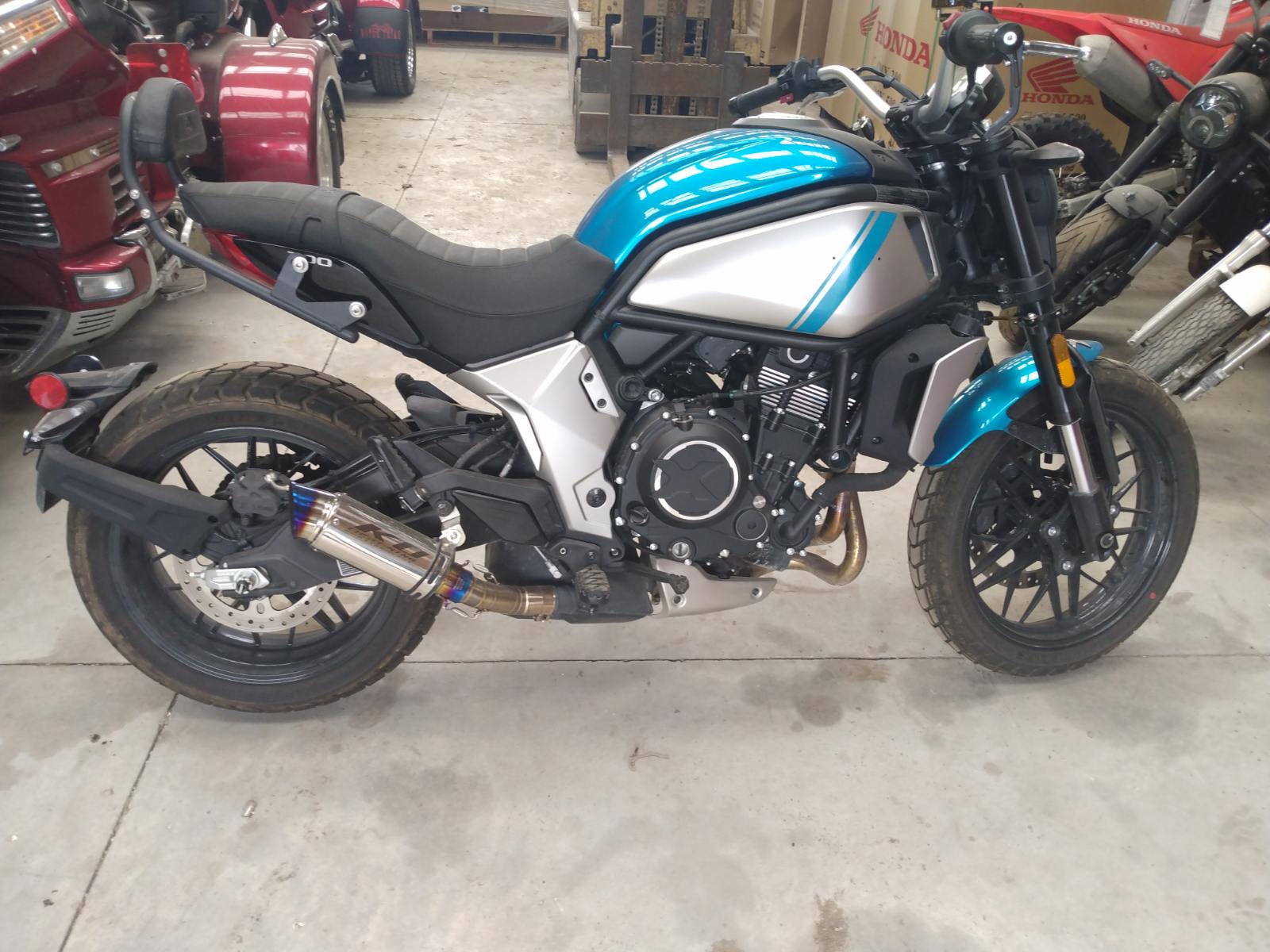 2024 CFMOTO CF700-2US - Photo 3