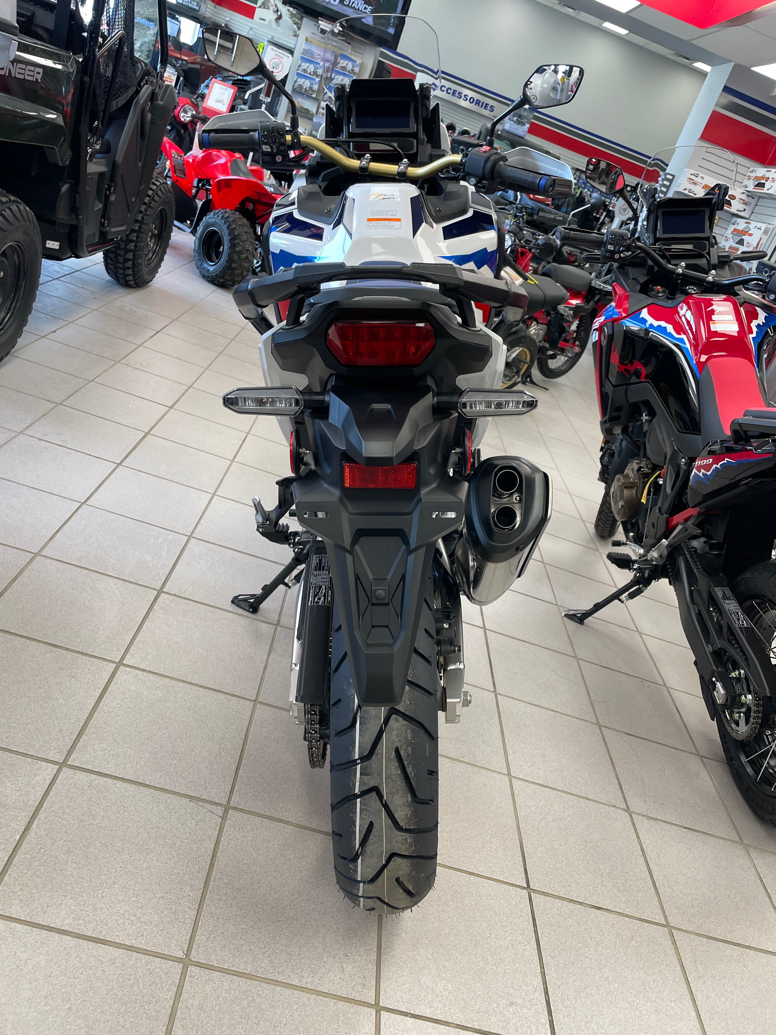 2024 Honda Africa Twin Adventure Sports ES Manual - Photo 5