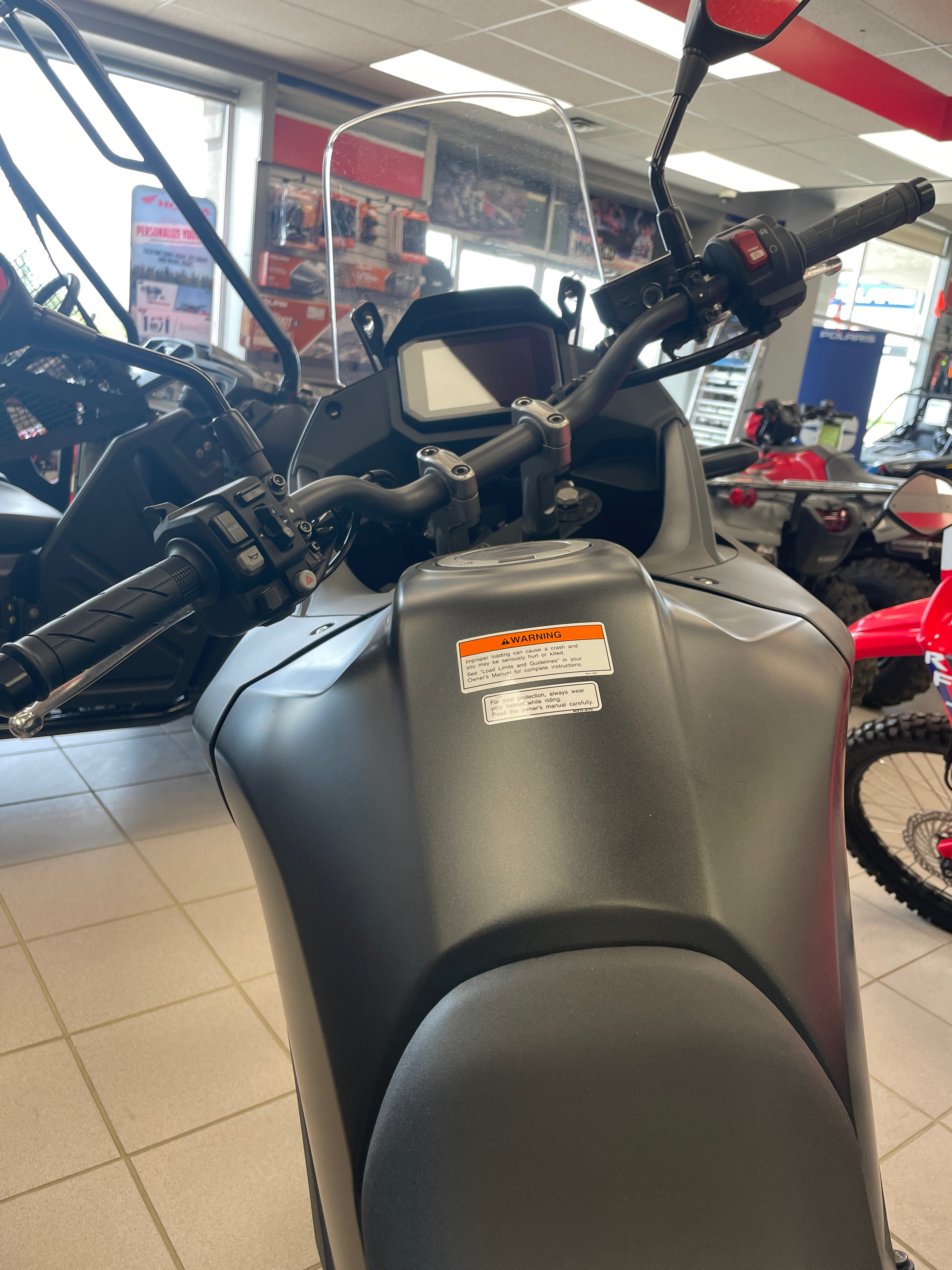 2024 Honda Transalp - Photo 4