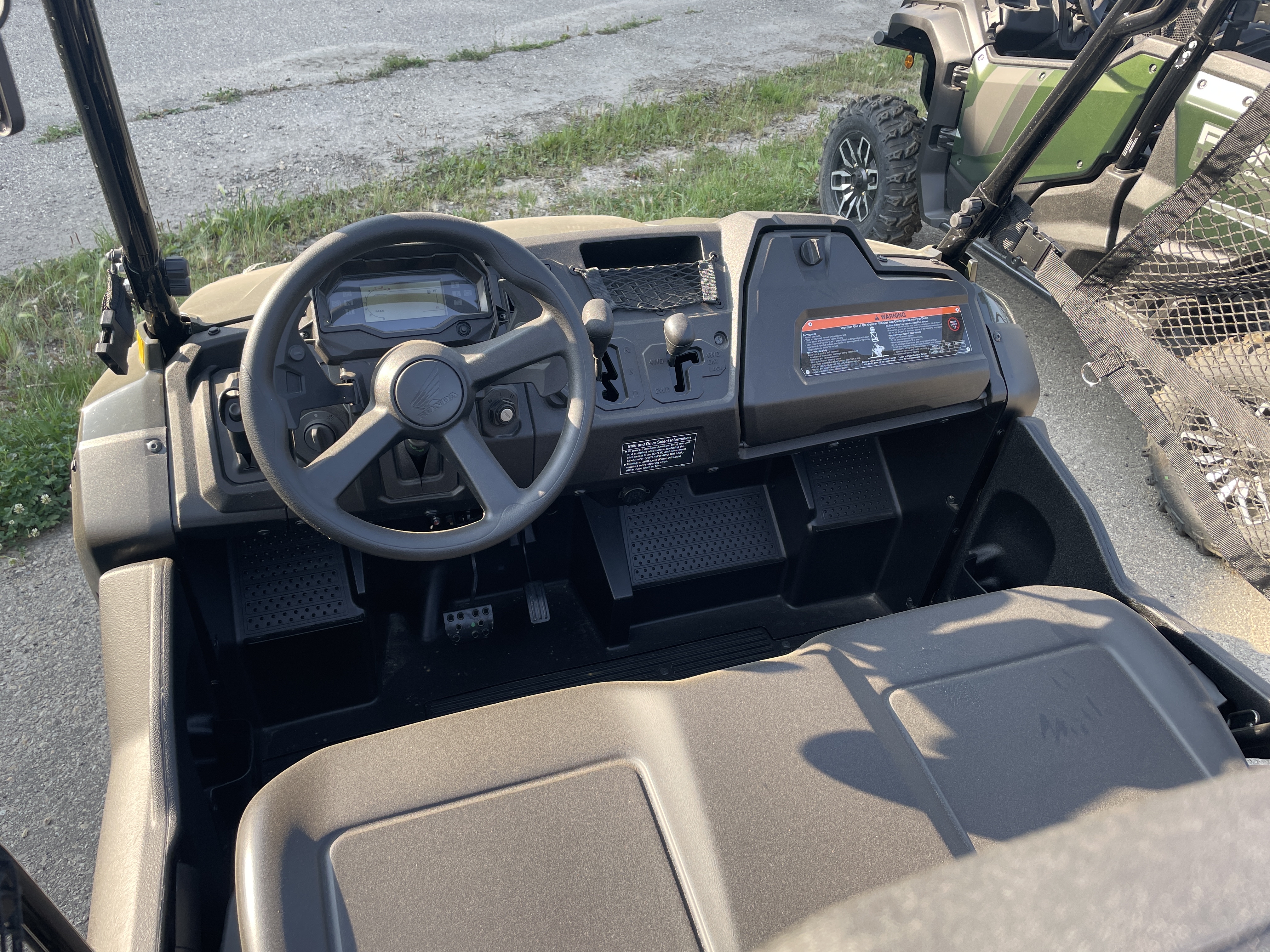 2025 Honda Pioneer 700 Deluxe - Photo 5