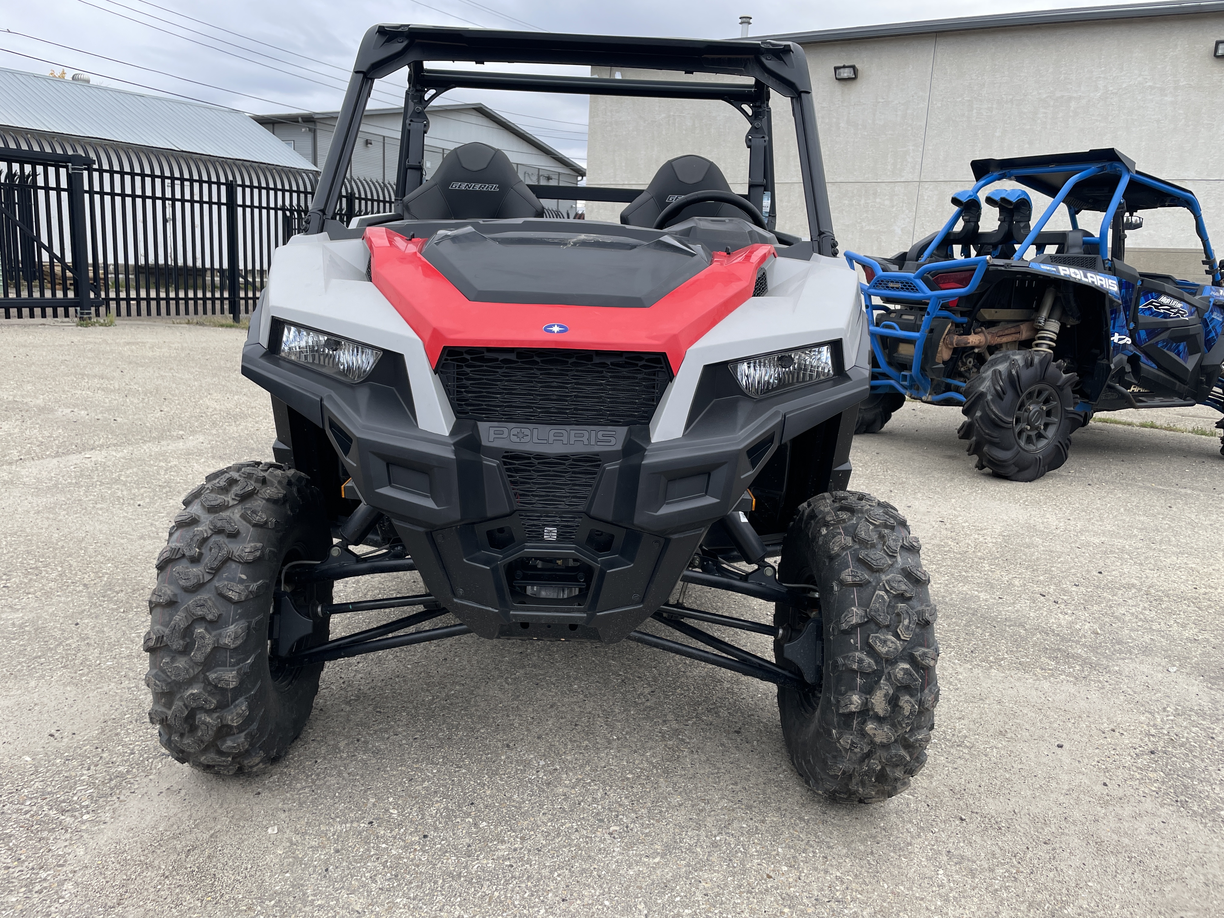 2025 Polaris GENERAL® 1000 Sport - Photo 2