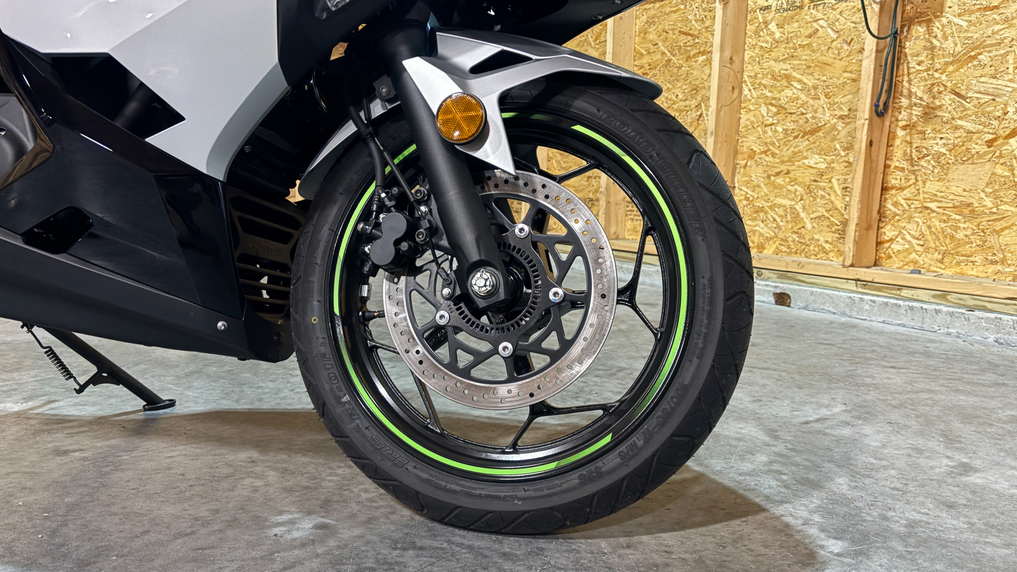 2024 Kawasaki NINJA E-1 ABS - Photo 8