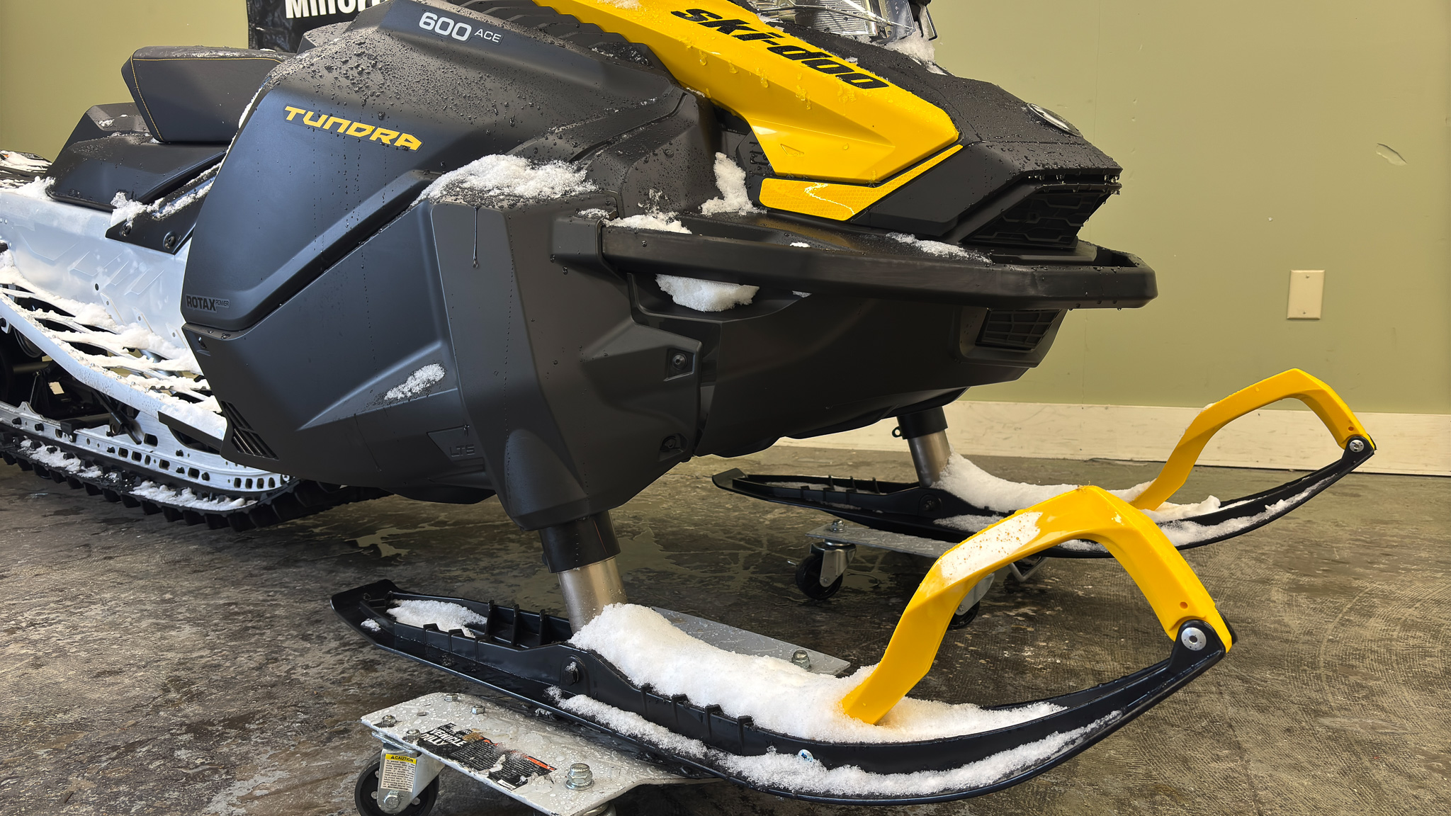 2025 Ski-Doo TUNDRA SPORT 600 ACE 146 1.6 - Photo 8