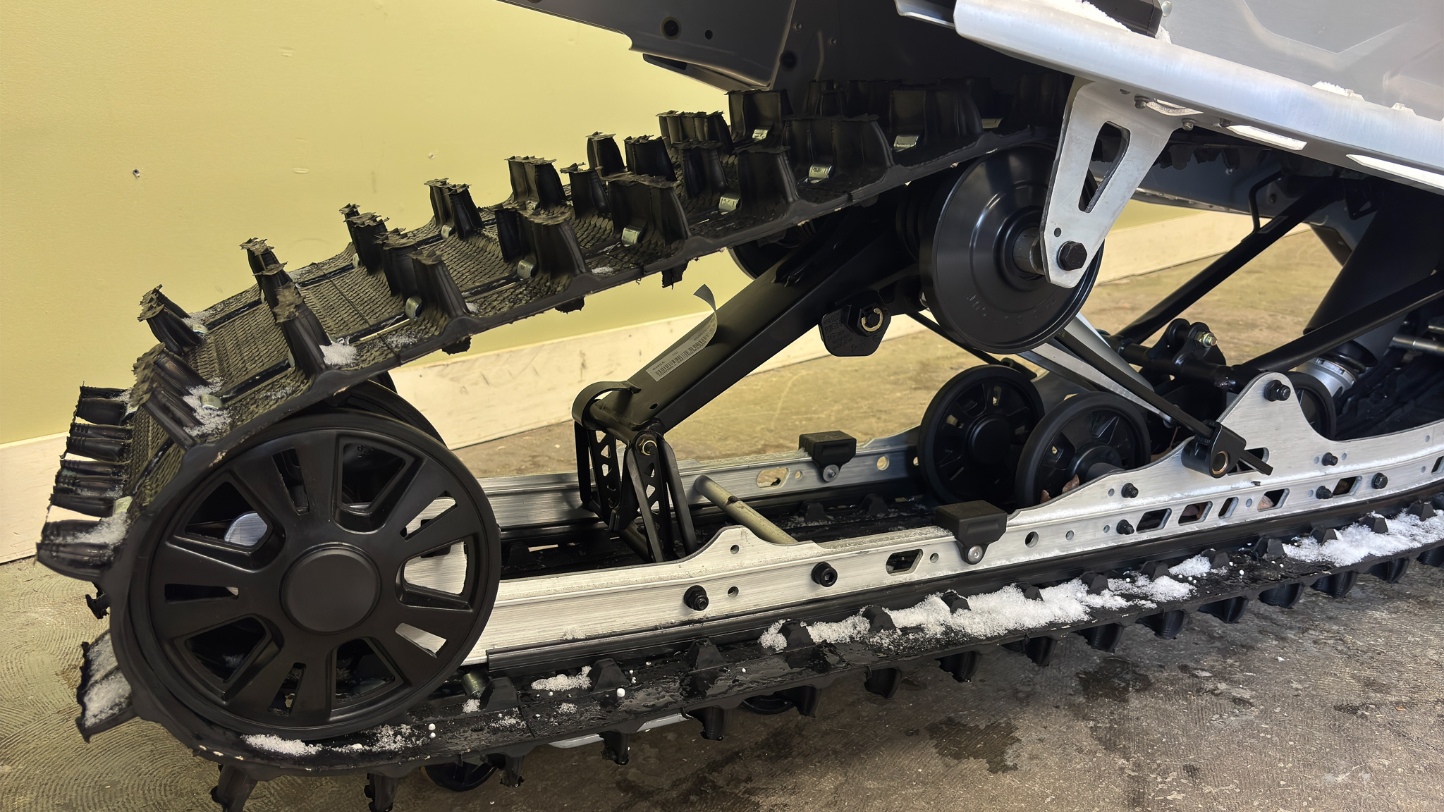 2025 Ski-Doo TUNDRA SPORT 600 ACE 146 1.6 - Photo 10