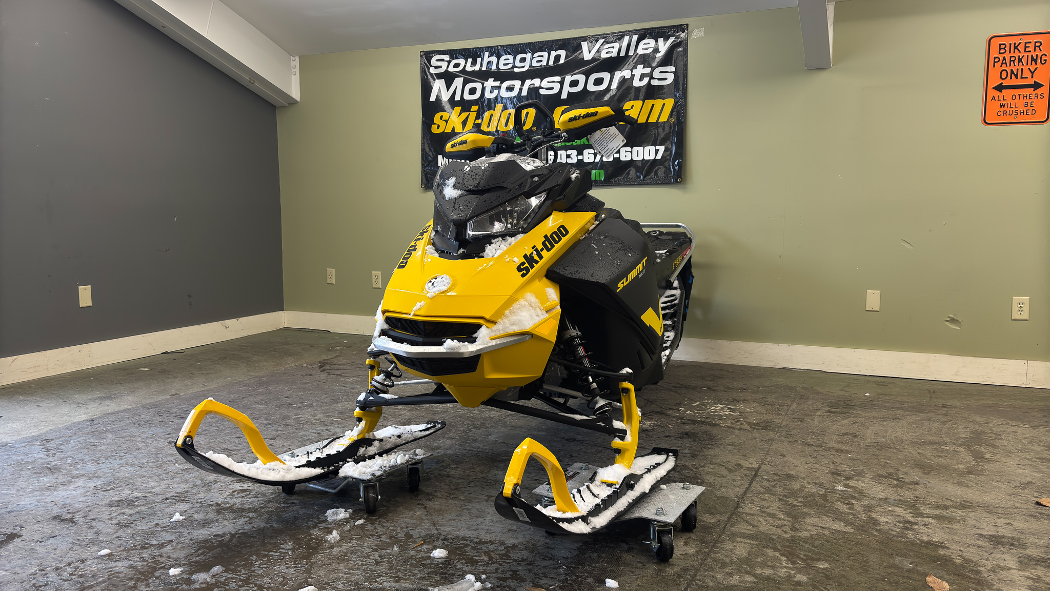 2025 Ski-Doo SUMMIT NEO + 600 EFI 1.75"