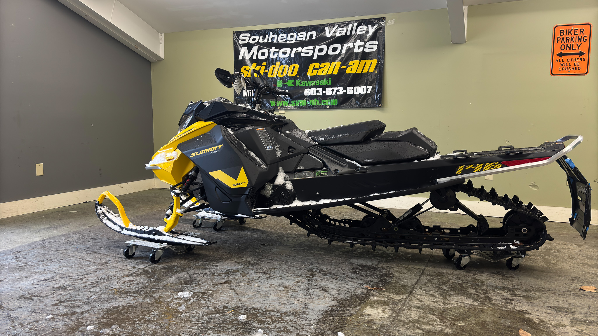 2025 Ski-Doo SUMMIT NEO + 600 EFI 1.75" - Photo 3