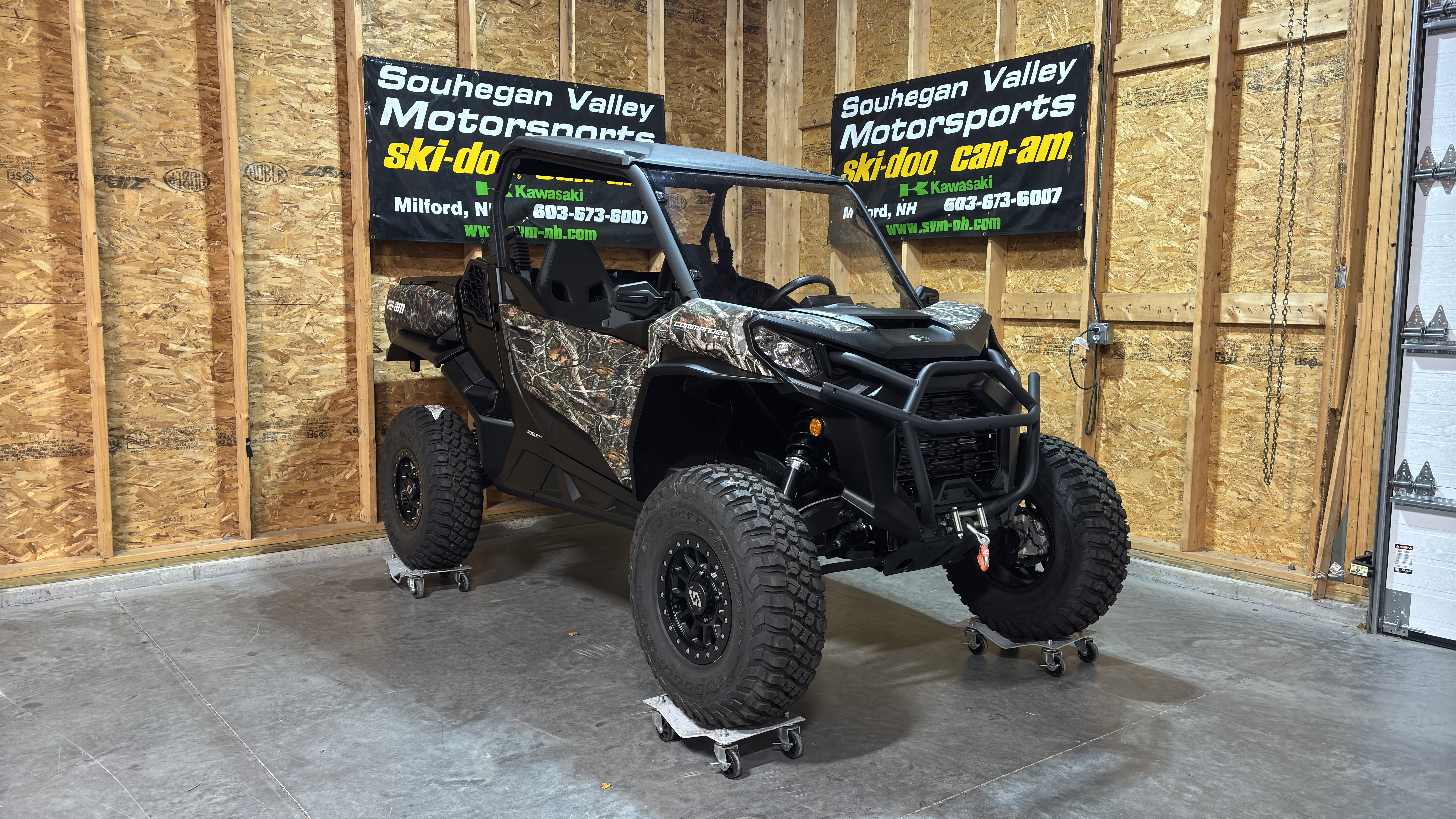 2024 Can-Am COMMANDER XT 1000R