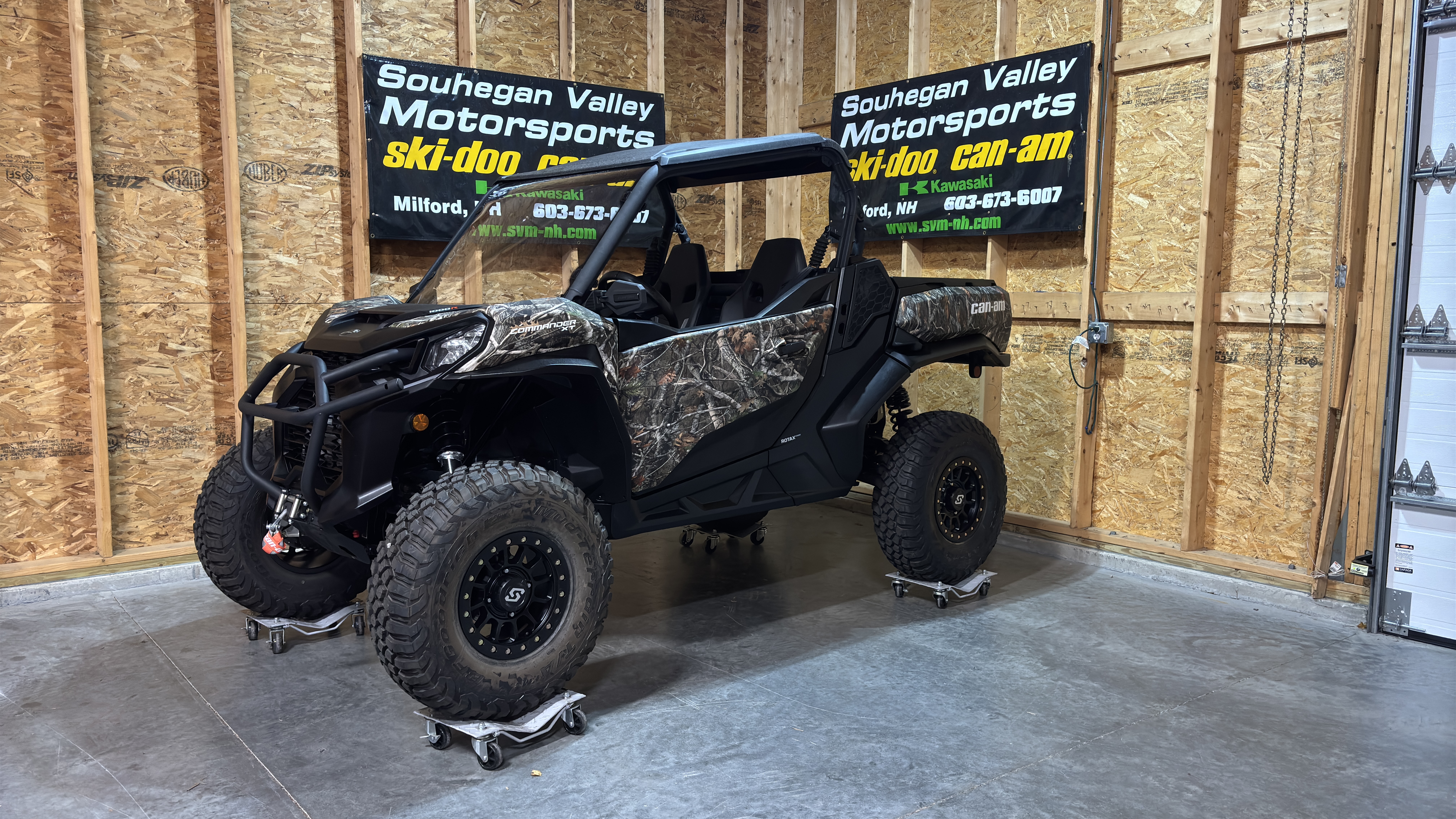 2024 Can-Am COMMANDER XT 1000R - Photo 4