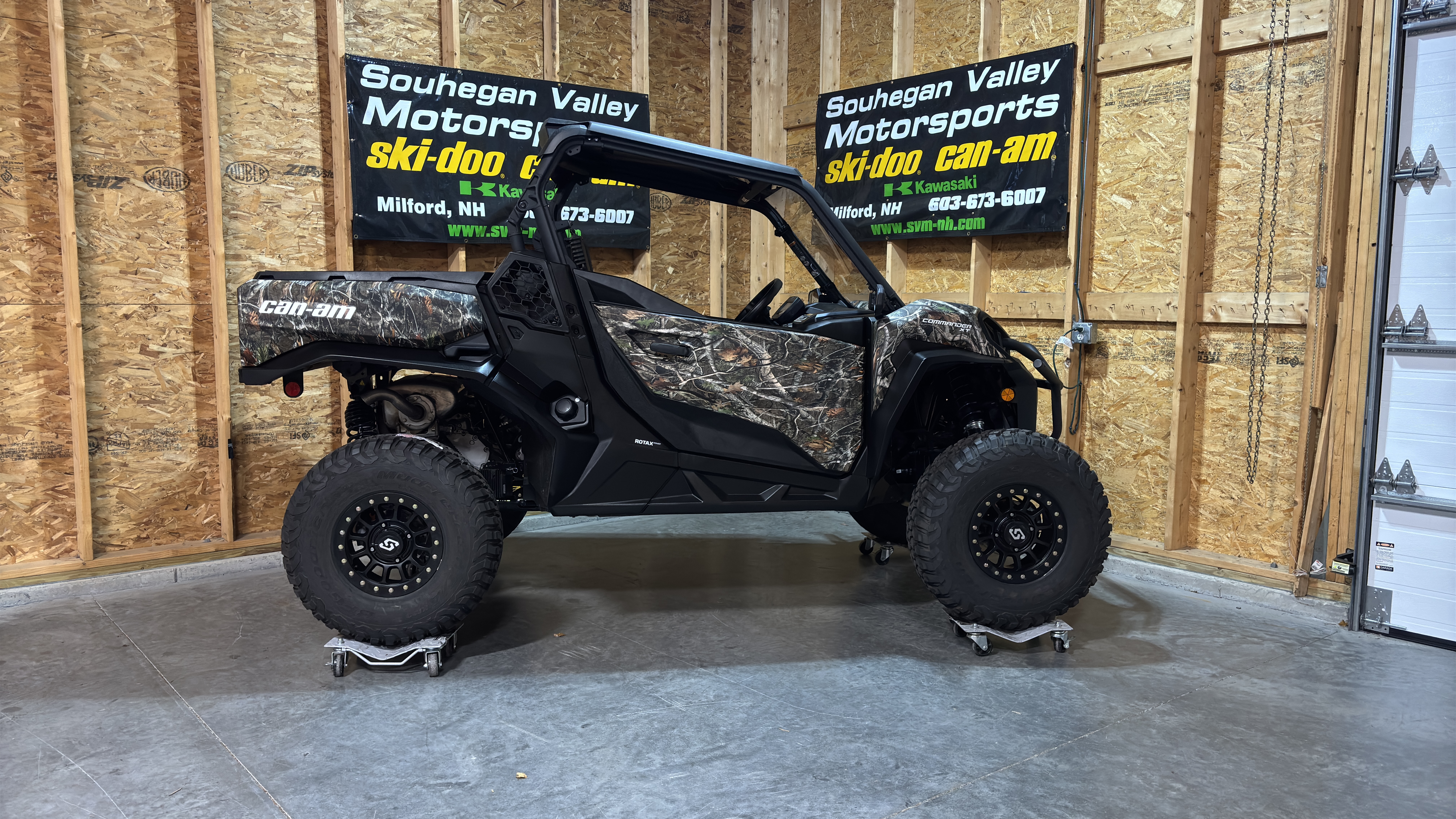 2024 Can-Am COMMANDER XT 1000R - Photo 9