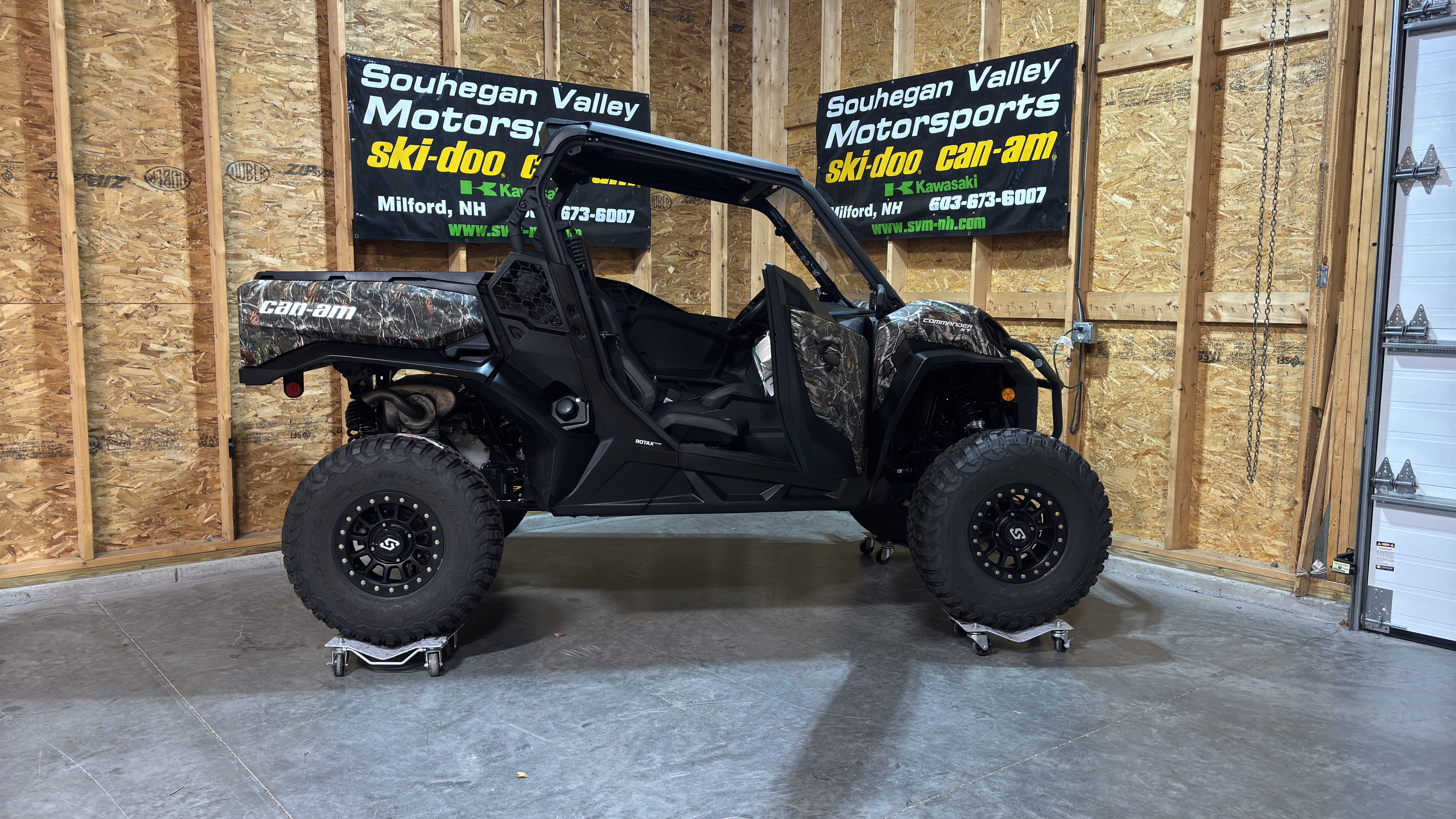 2024 Can-Am COMMANDER XT 1000R - Photo 11