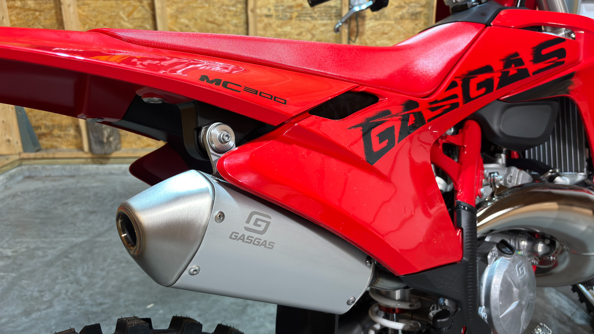 2025 GASGAS MC 300 - Photo 11