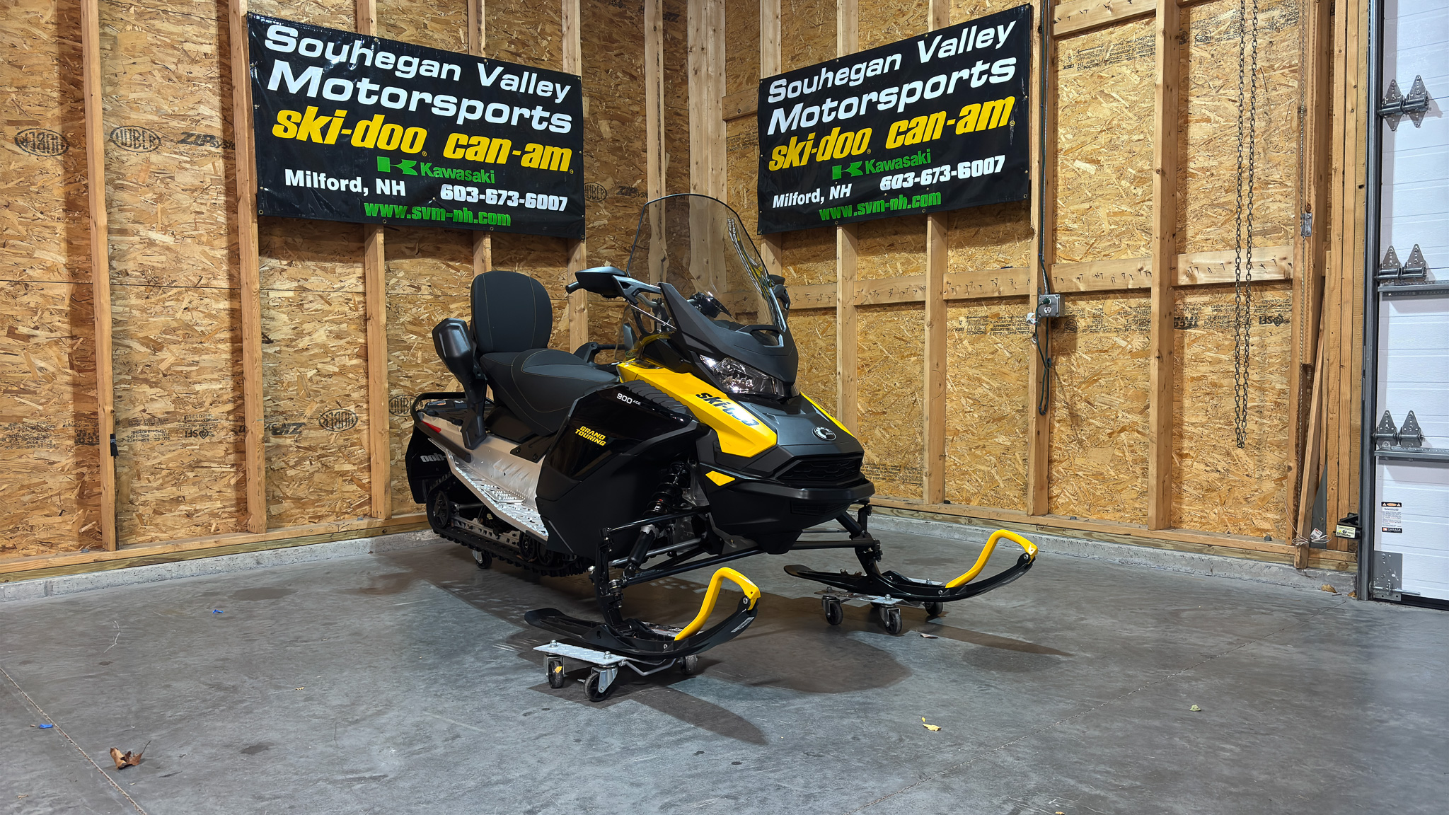 2025 Ski-Doo GRAND TOURING SPORT 900 ACE